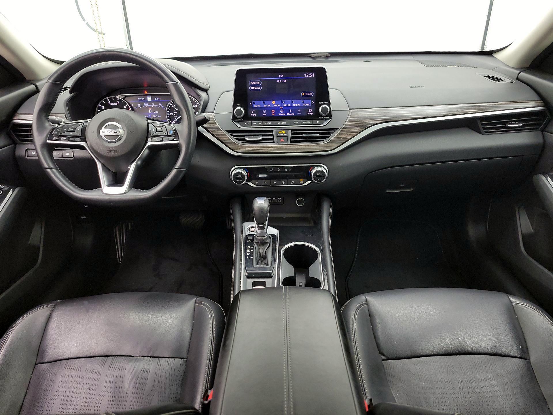 Thumbnail: 2020 Nissan Altima - 9