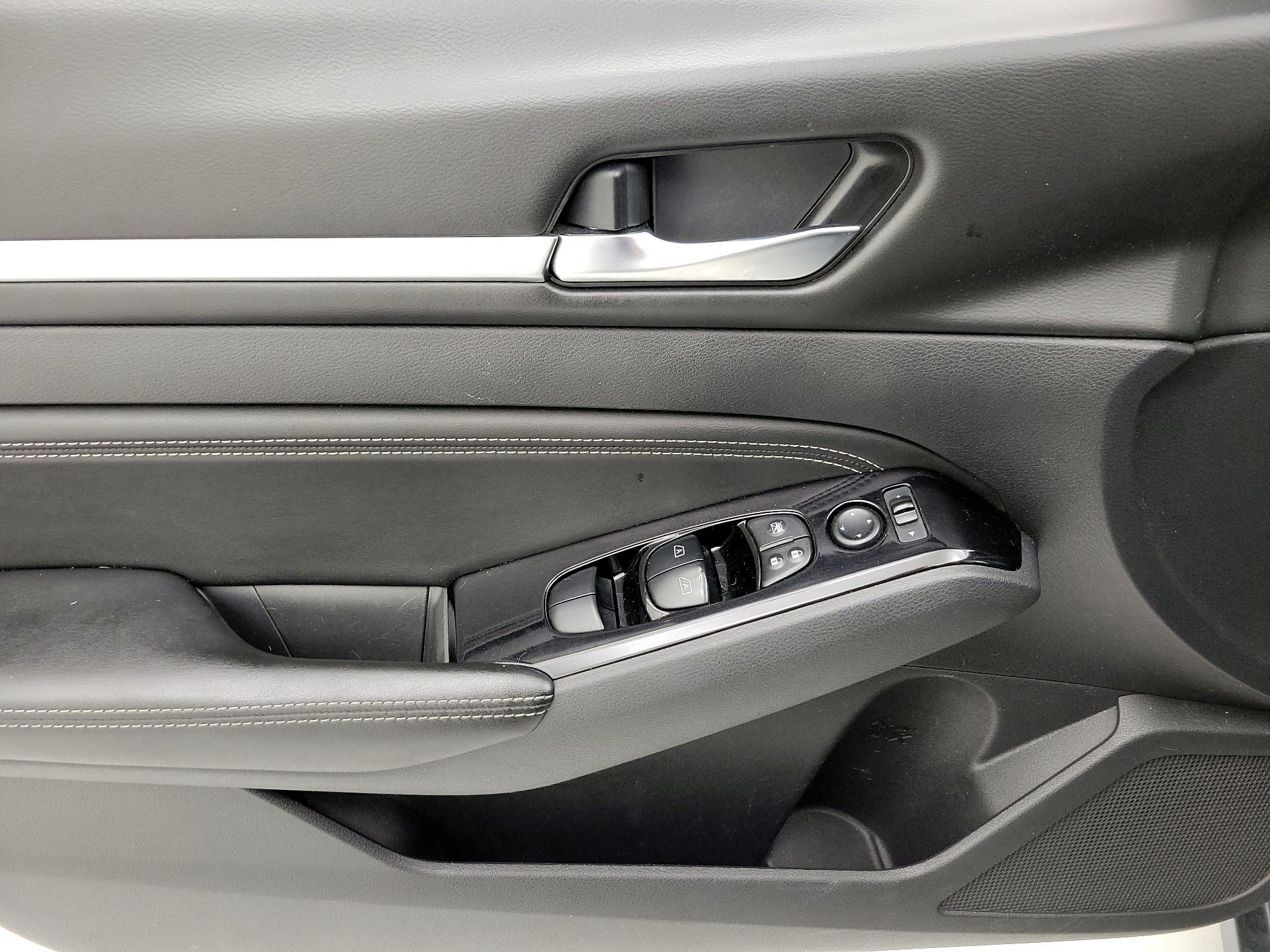 Thumbnail: 2020 Nissan Altima - 12