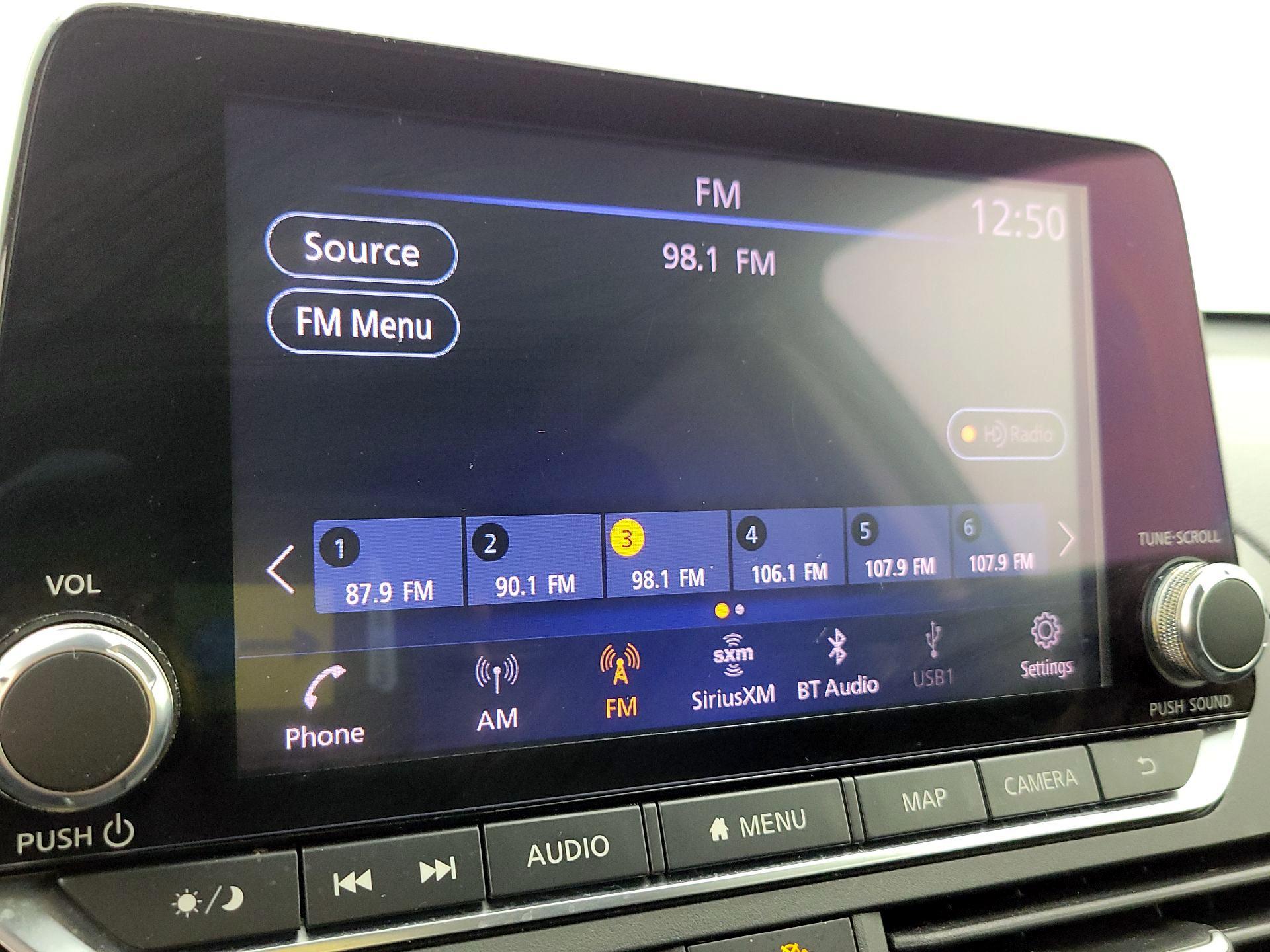 Thumbnail: 2020 Nissan Altima - 16