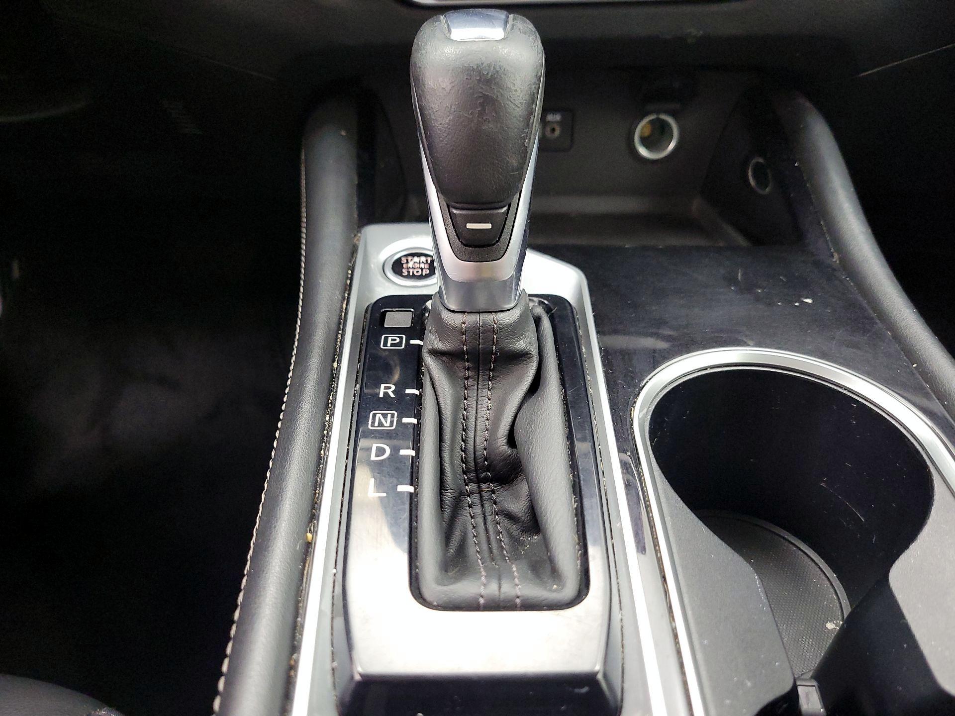 Thumbnail: 2020 Nissan Altima - 18