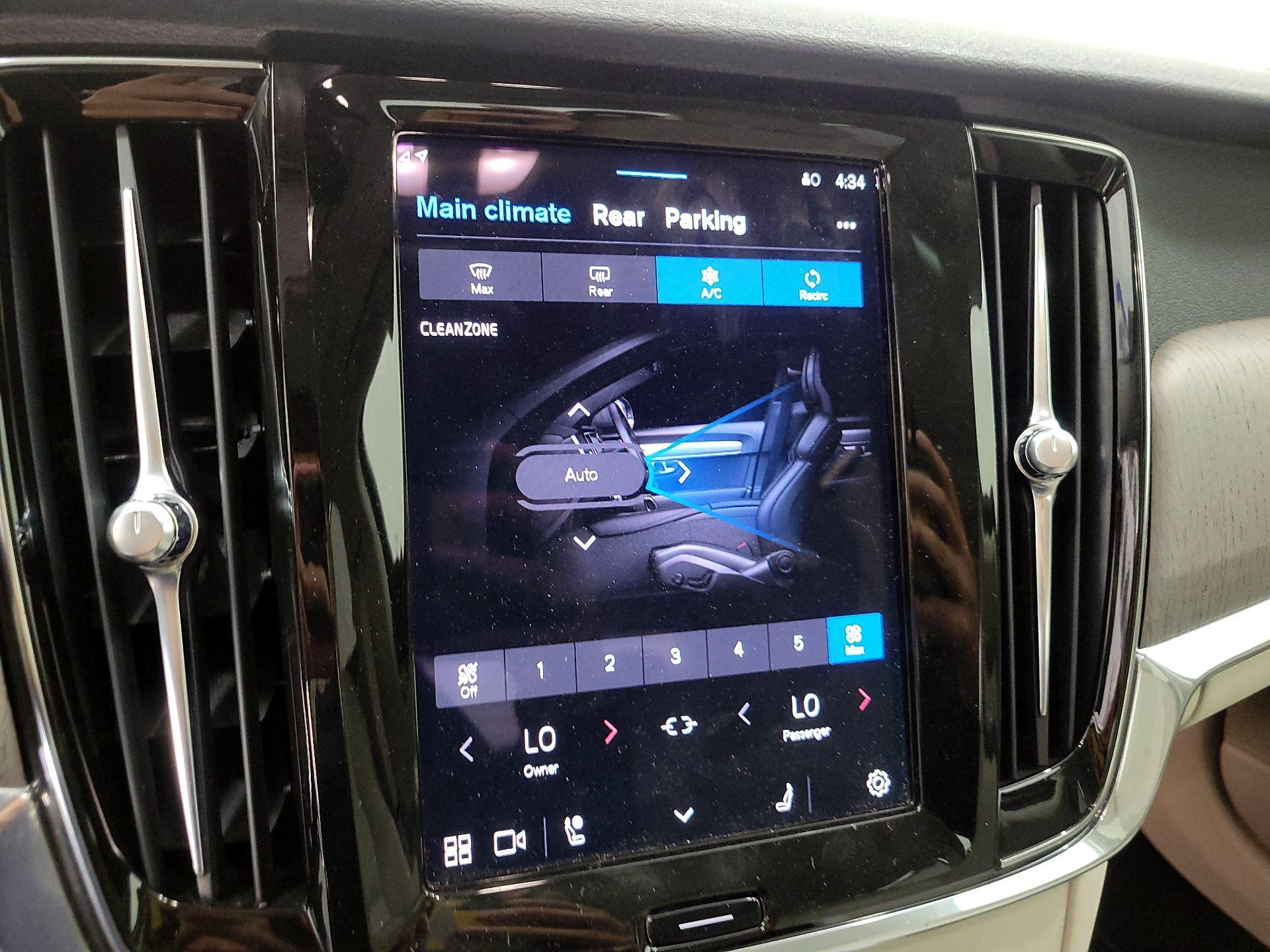 Thumbnail: 2023 Volvo S90 - 16