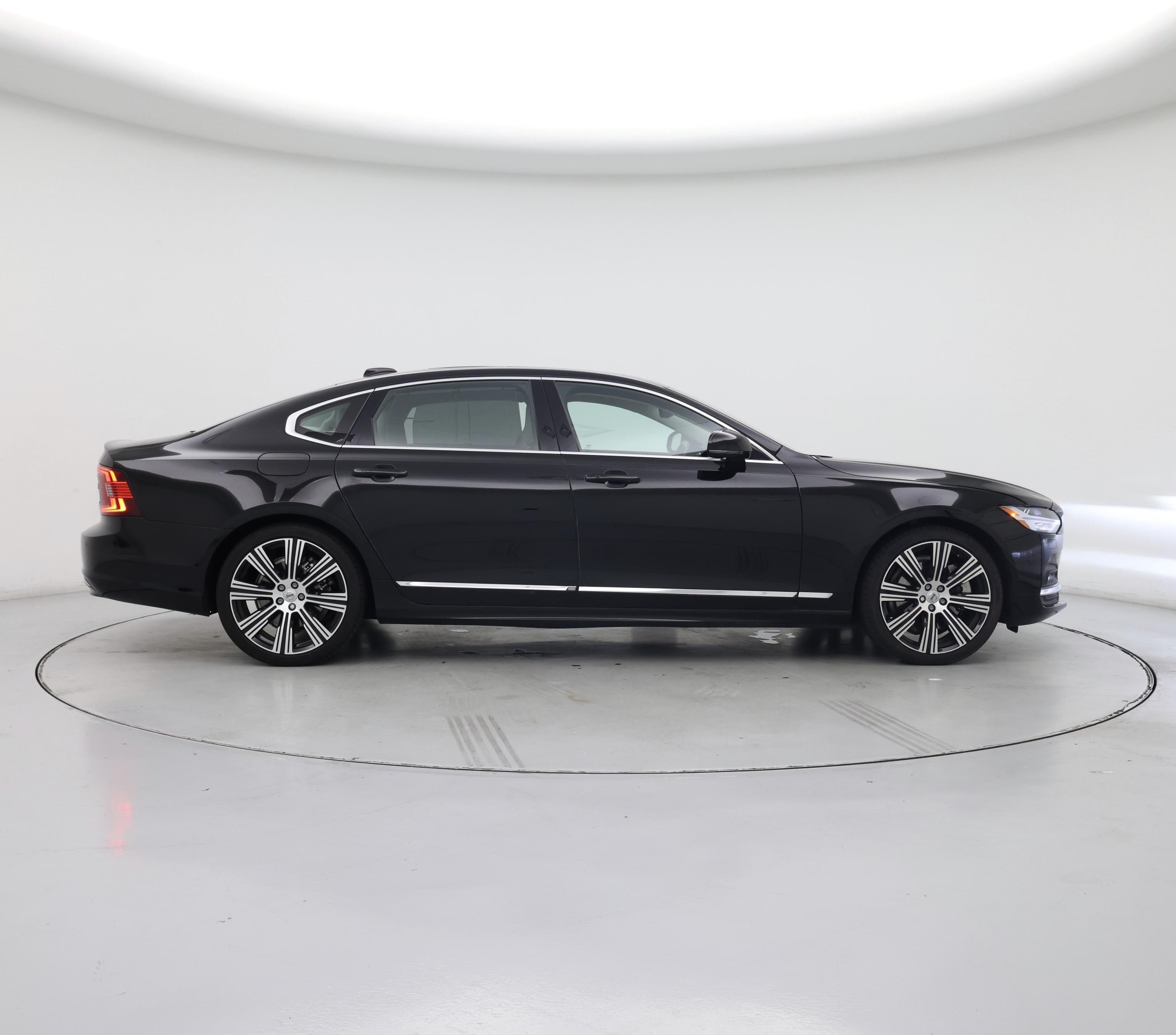 Thumbnail: 2023 Volvo S90 - 7
