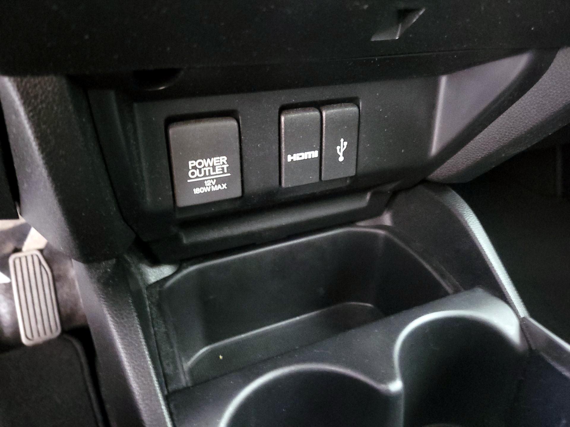 Thumbnail: 2015 Honda Fit - 18