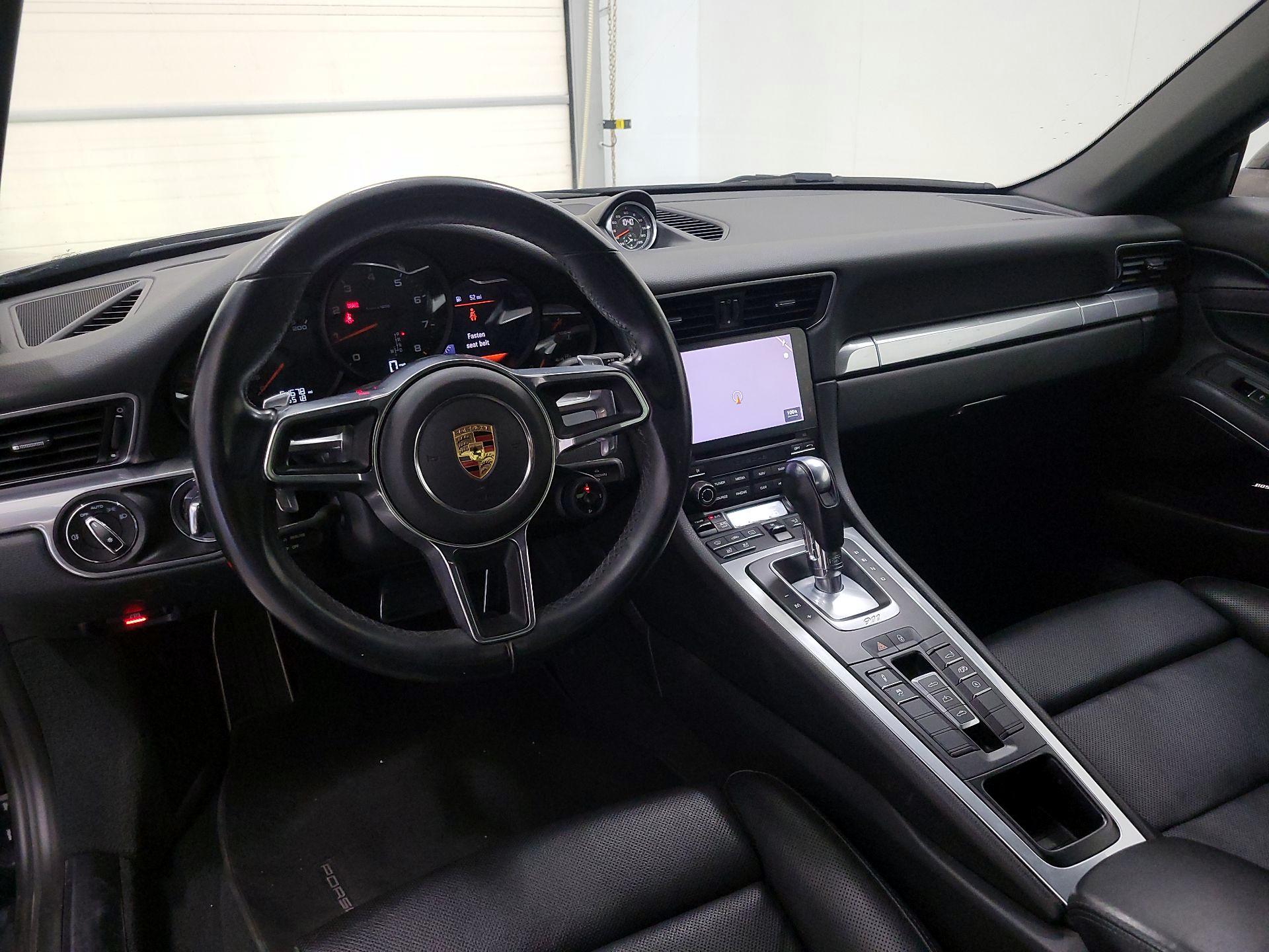 Thumbnail: 2017 Porsche 911 - 9