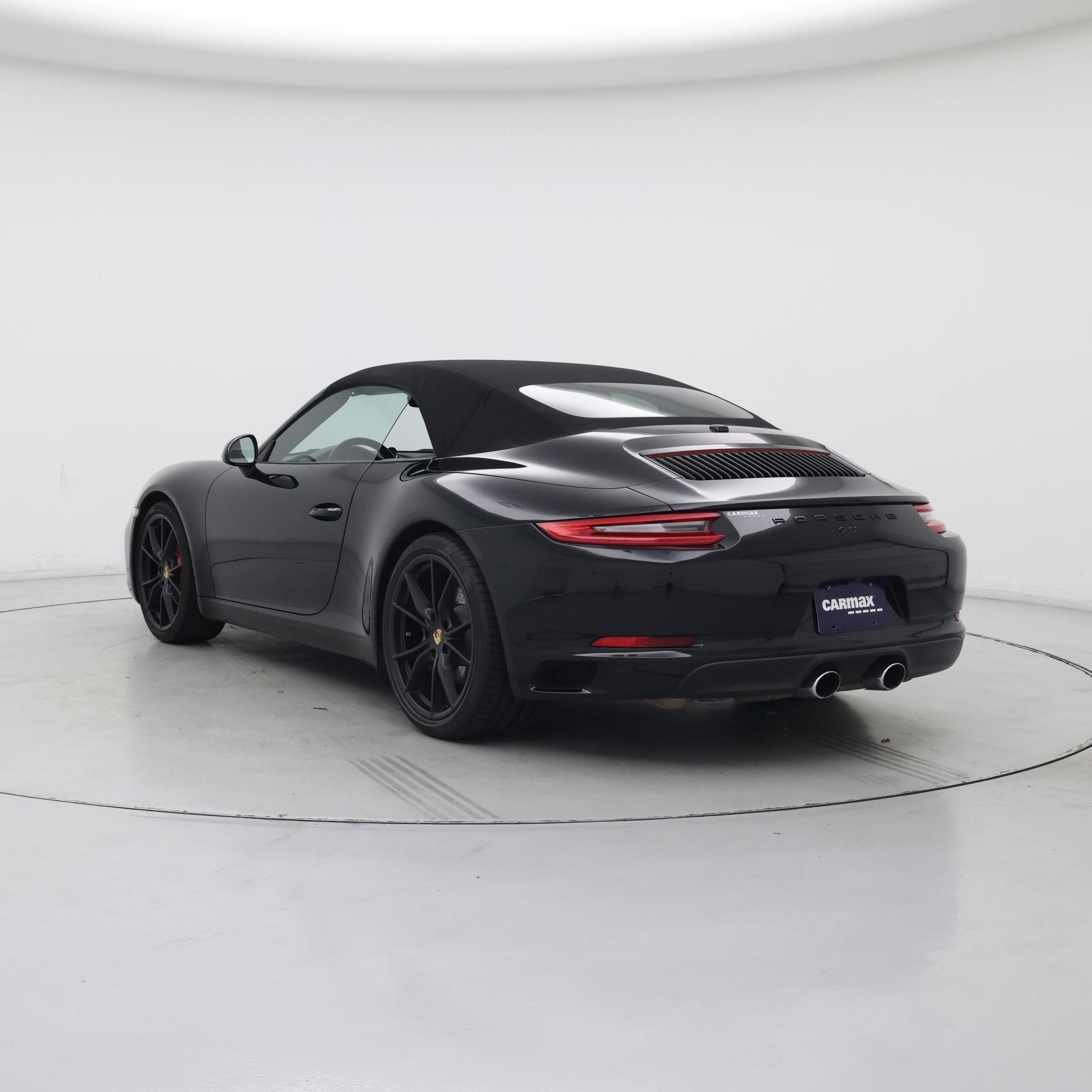 Thumbnail: 2017 Porsche 911 - 2