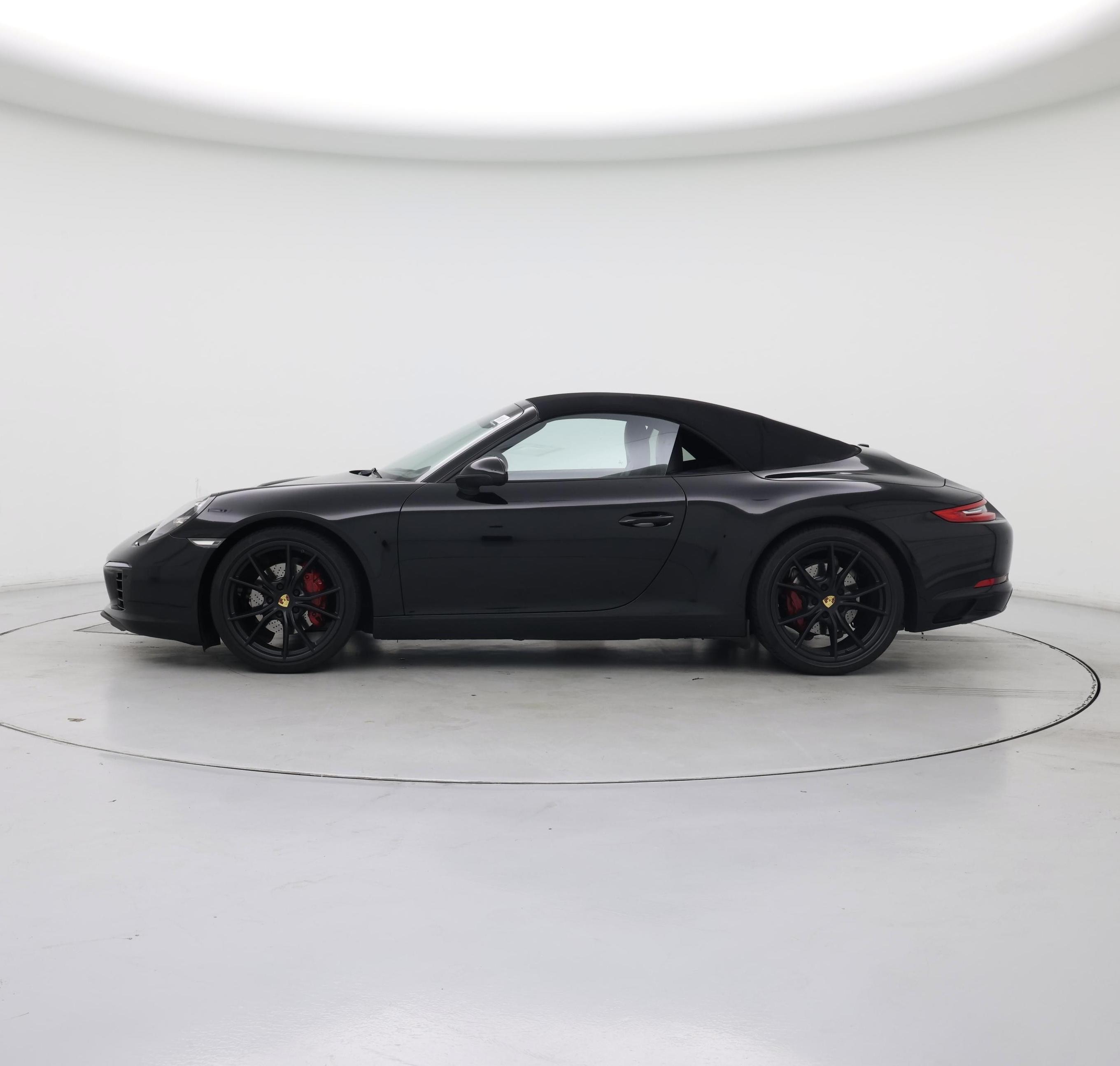 Thumbnail: 2017 Porsche 911 - 3