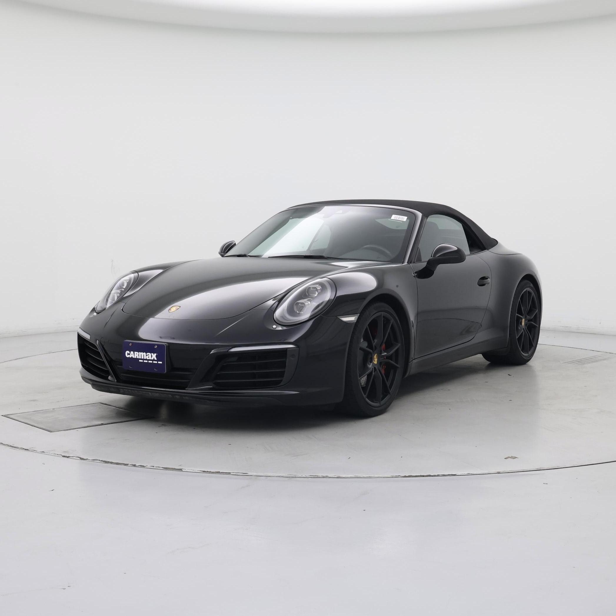 Thumbnail: 2017 Porsche 911 - 4