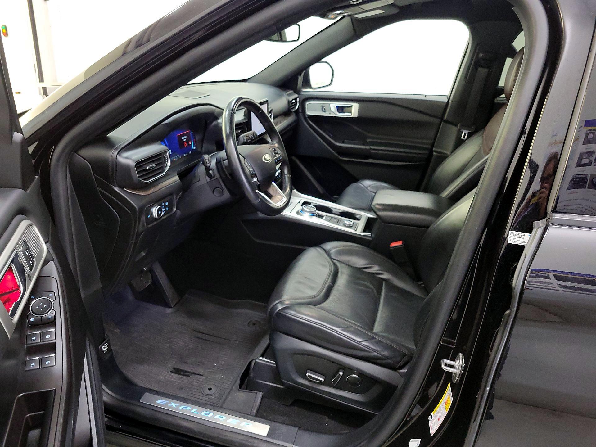 Thumbnail: 2020 Ford Explorer - 11