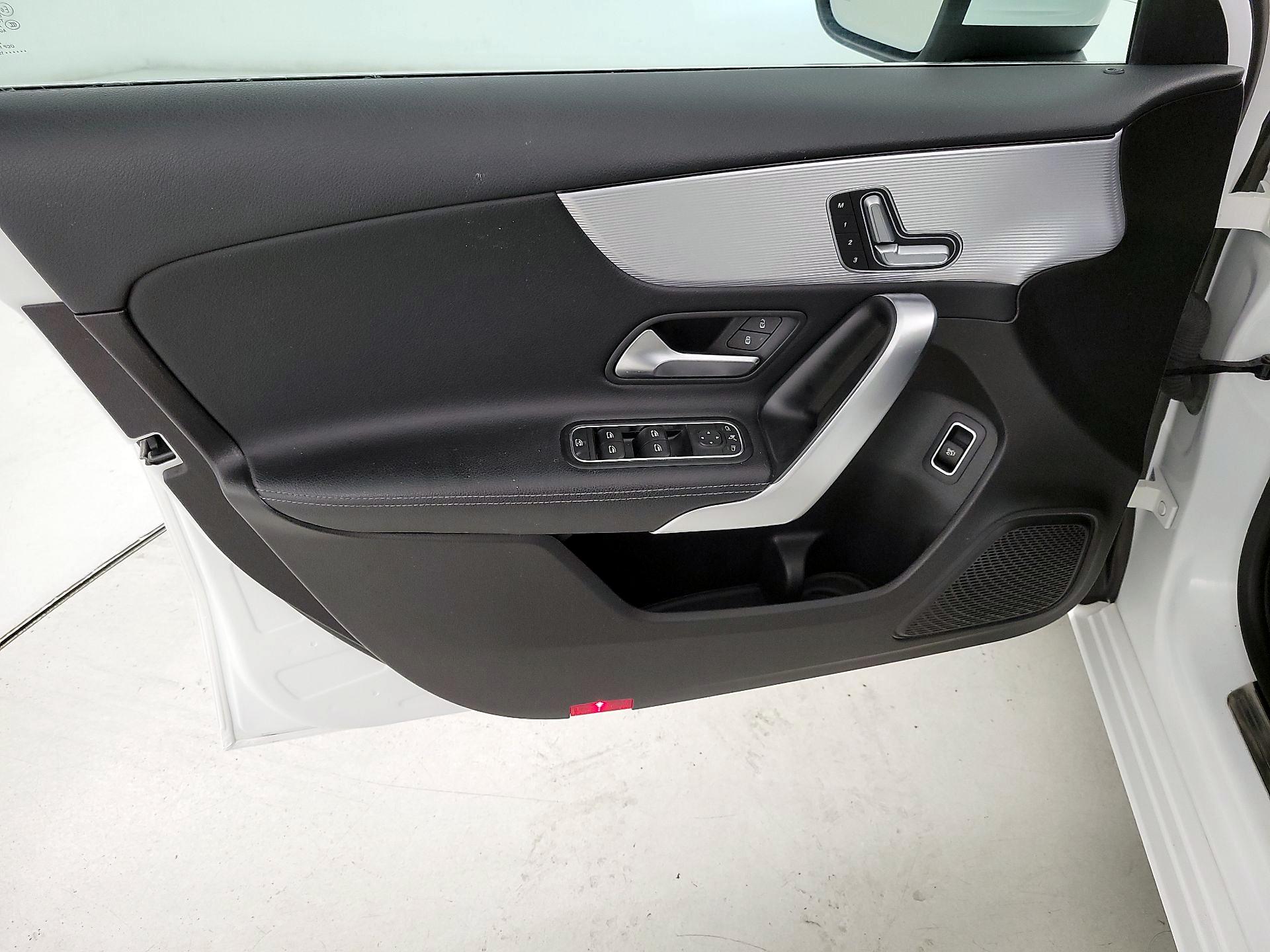 Thumbnail: 2019 Mercedes-Benz A-Class - 12