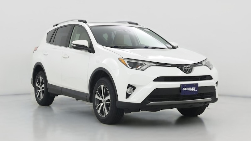 2017 Toyota RAV4 XLE Hero Image