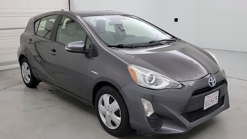 2016 Toyota Prius c One Hero Image