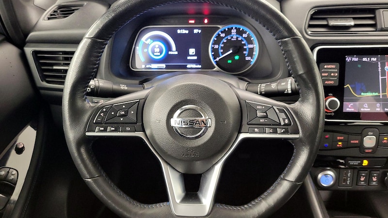 2021 Nissan Leaf SV 10