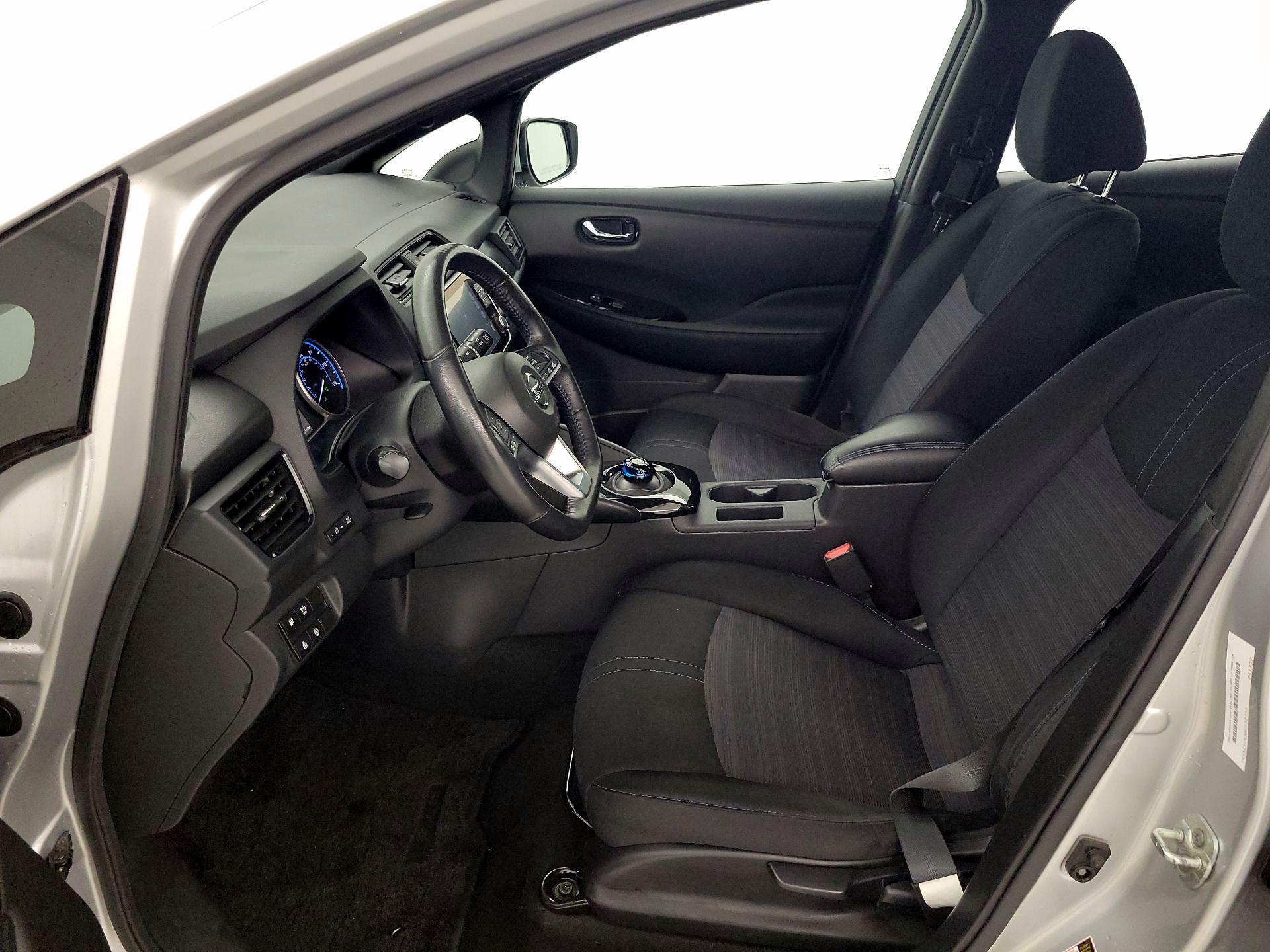 Thumbnail: 2021 Nissan Leaf - 11