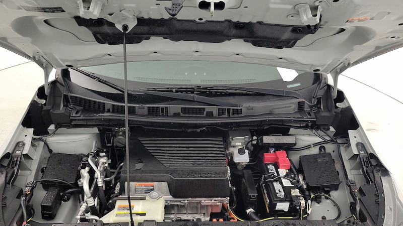 2021 Nissan Leaf SV 22