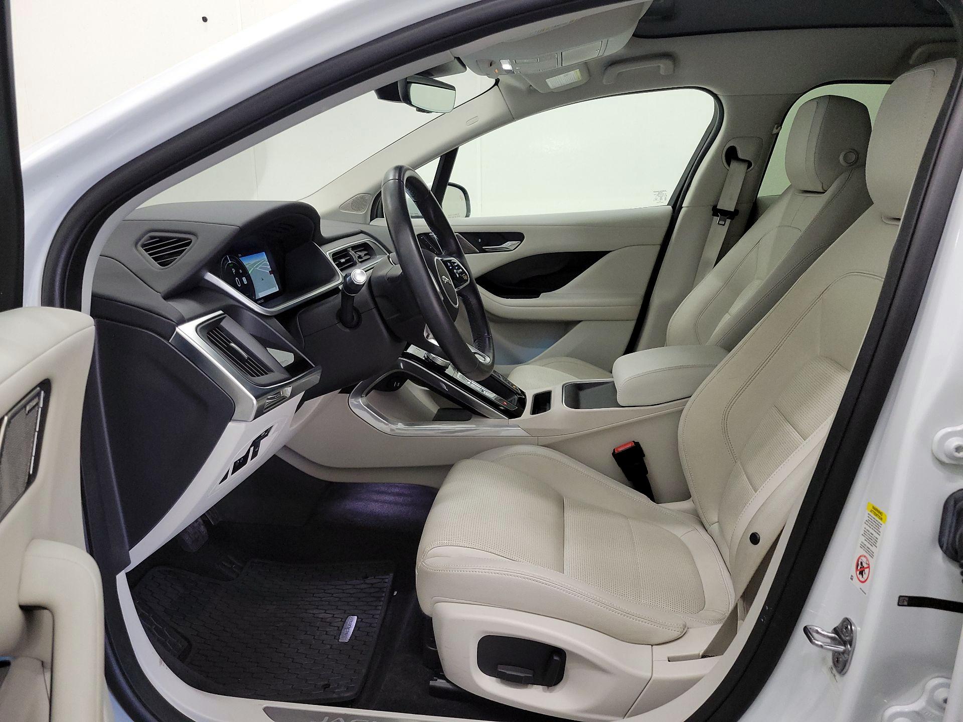 Thumbnail: 2020 Jaguar I-Pace - 11