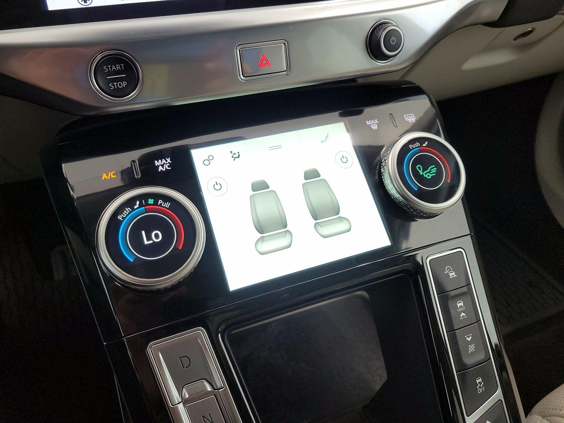 Thumbnail: 2020 Jaguar I-Pace - 17