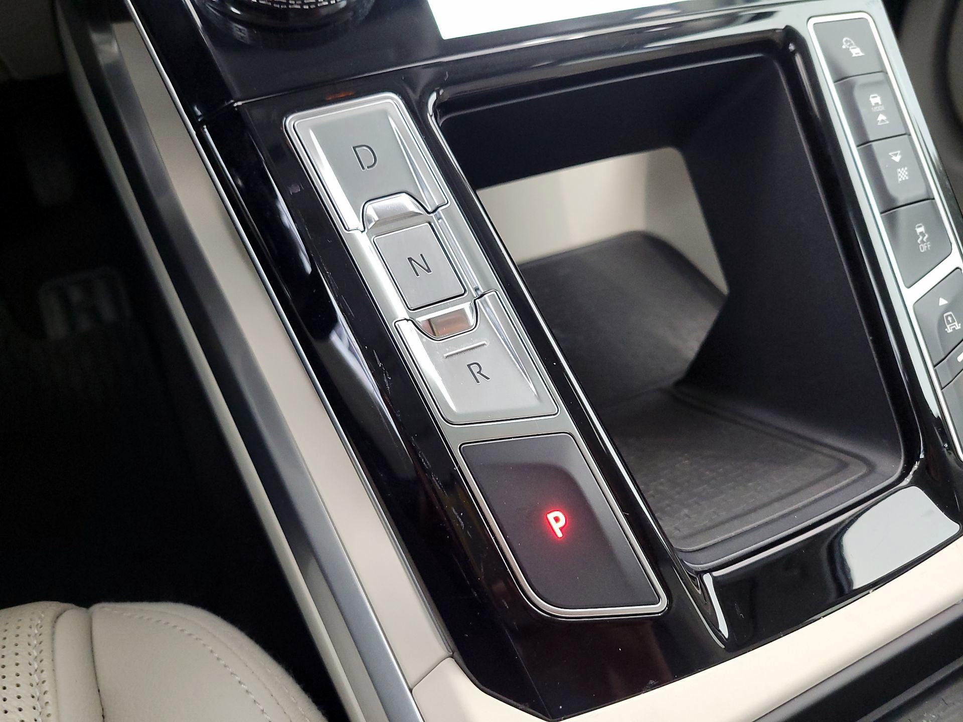 Thumbnail: 2020 Jaguar I-Pace - 18