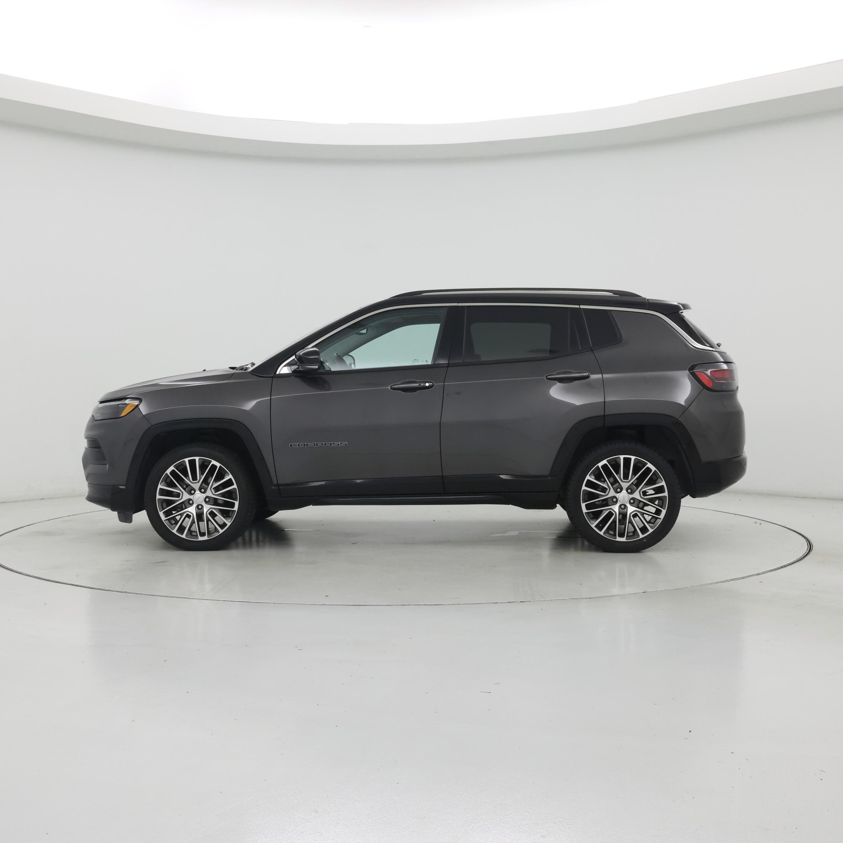 Thumbnail: 2022 Jeep Compass - 3