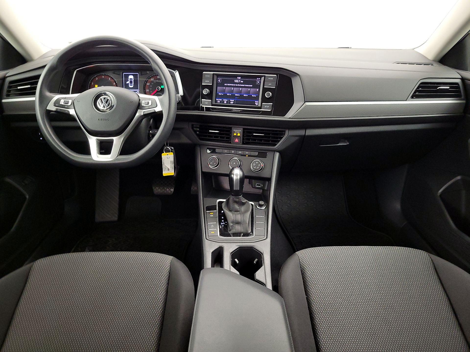 Thumbnail: 2019 Volkswagen Jetta - 9