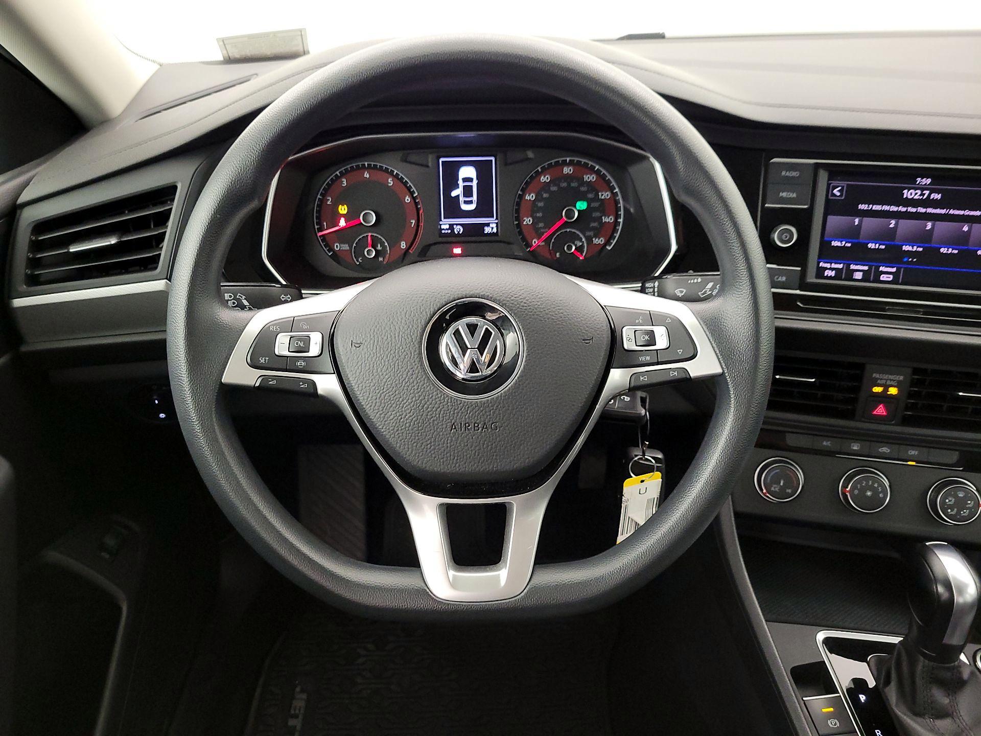 Thumbnail: 2019 Volkswagen Jetta - 10