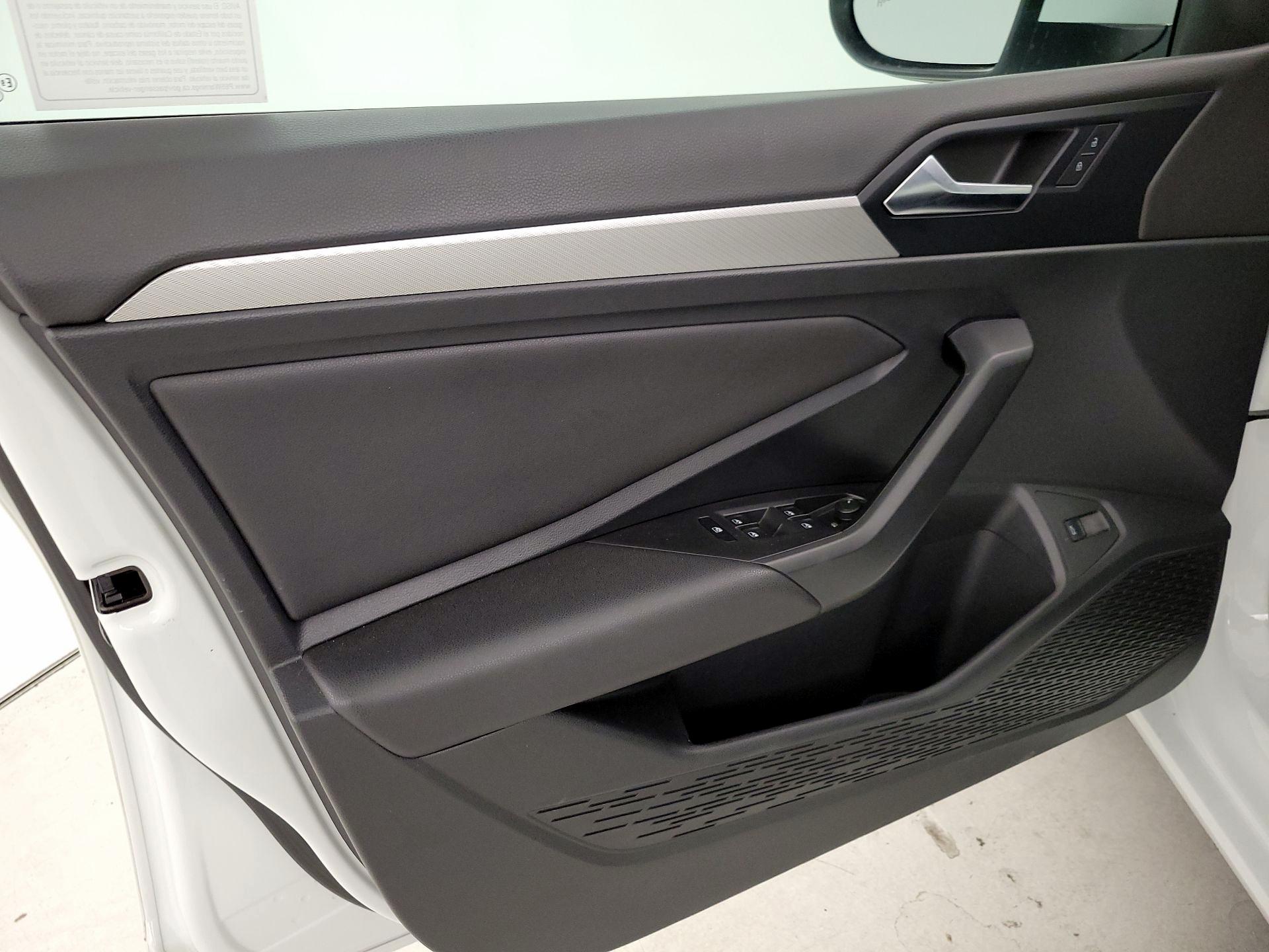 Thumbnail: 2019 Volkswagen Jetta - 12
