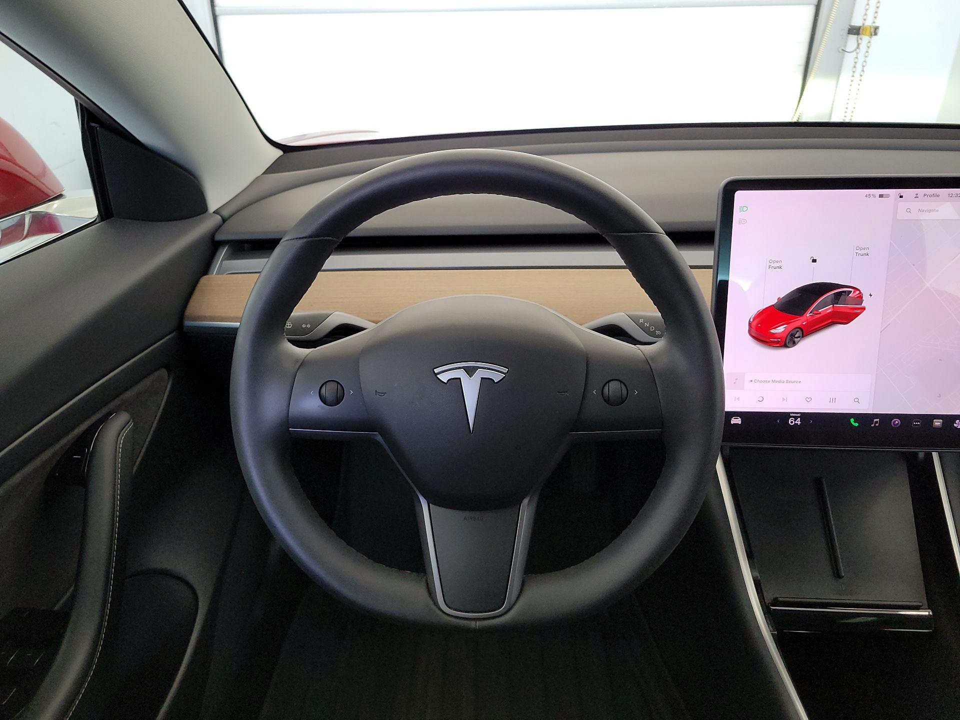 Thumbnail: 2020 Tesla Model 3 - 10