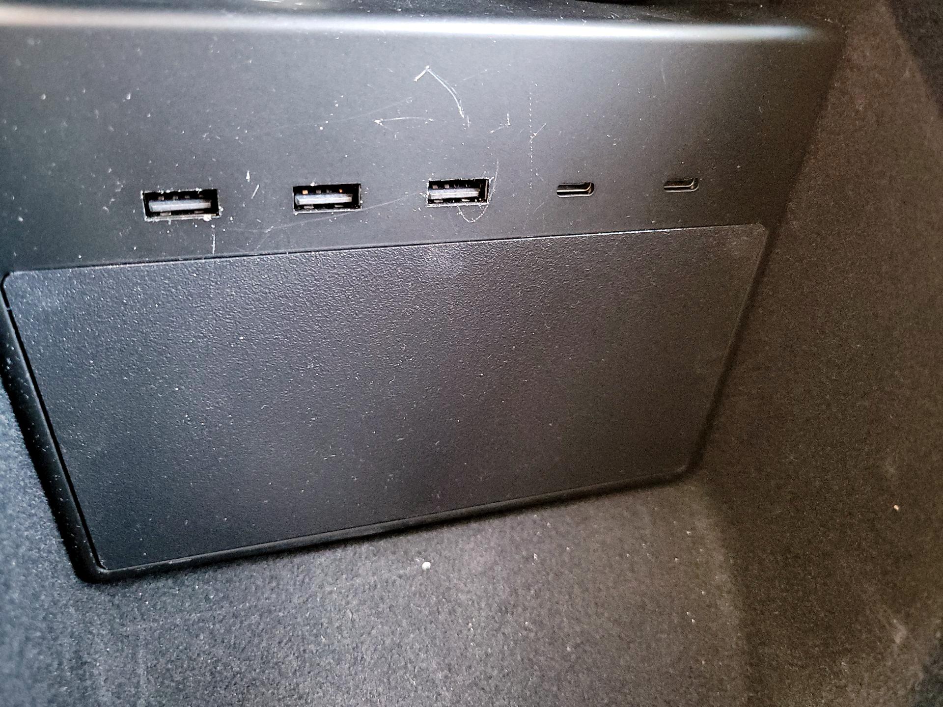 Thumbnail: 2020 Tesla Model 3 - 18