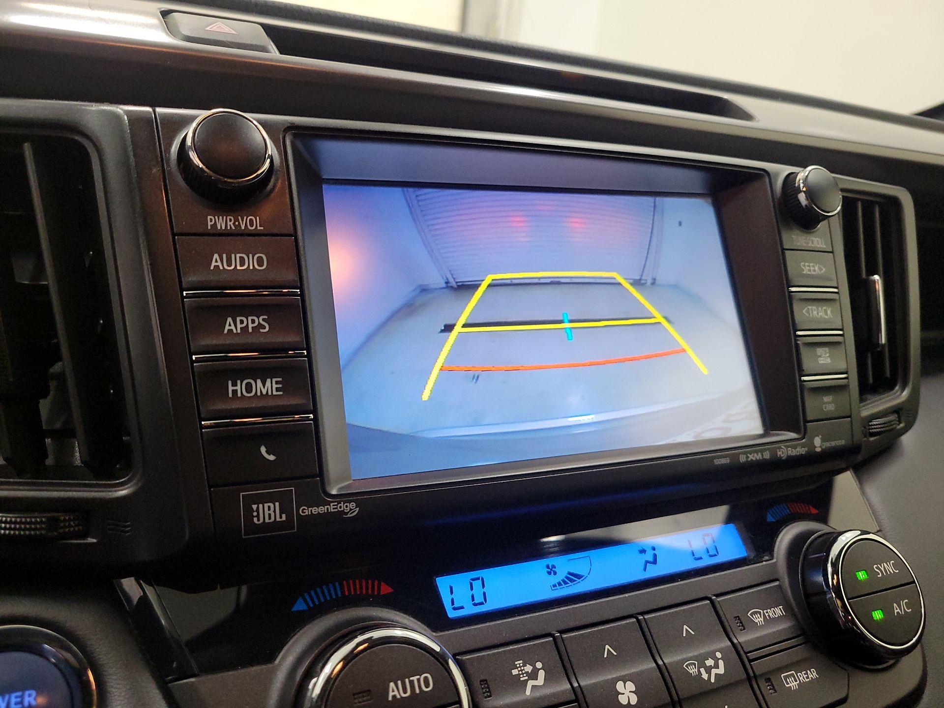 Thumbnail: 2018 Toyota RAV4 - 15
