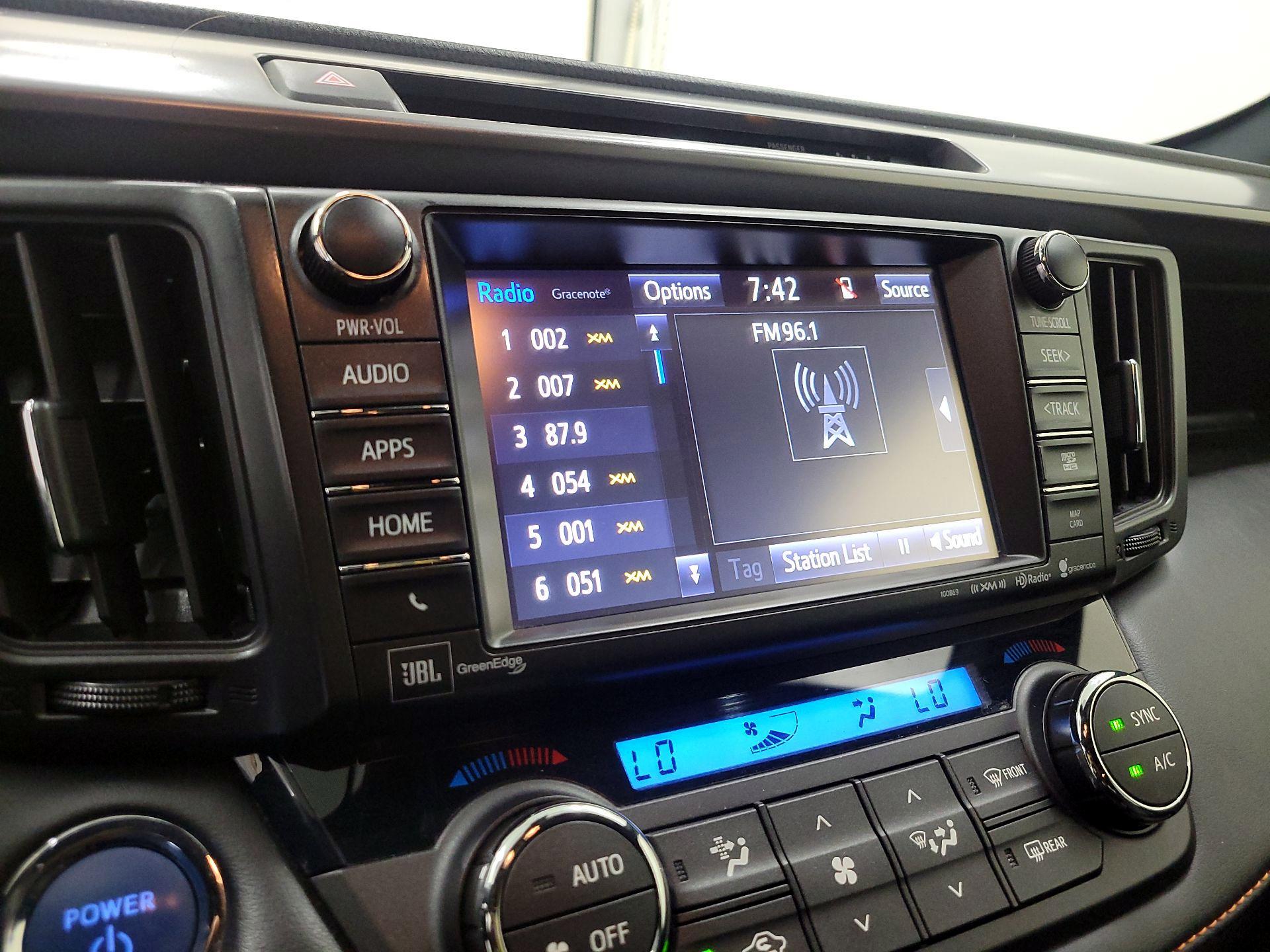 Thumbnail: 2018 Toyota RAV4 - 16