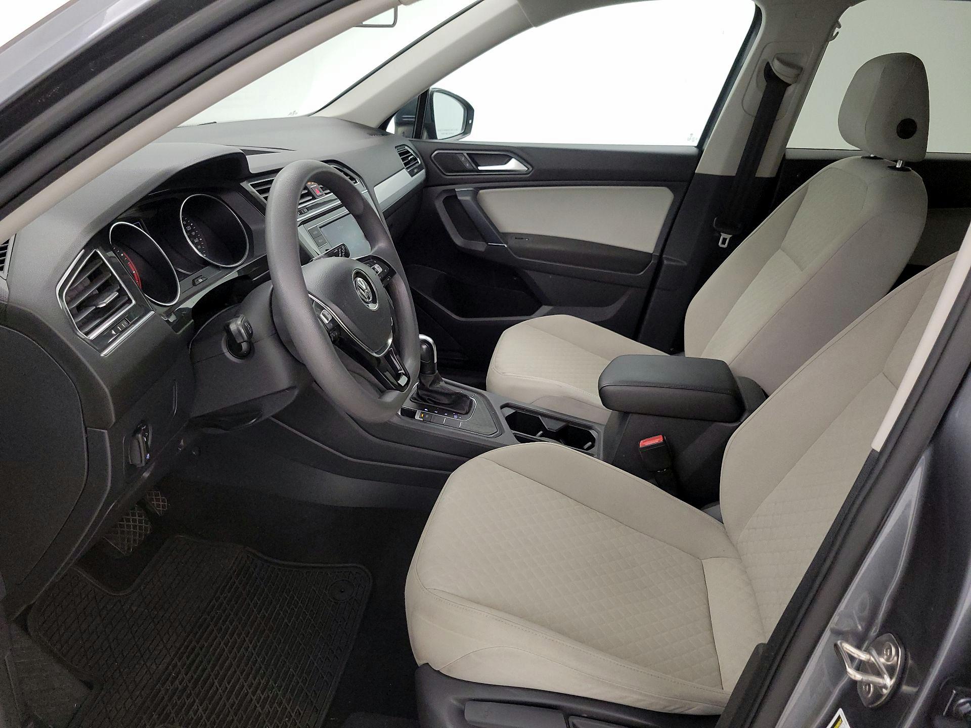 Thumbnail: 2018 Volkswagen Tiguan - 11