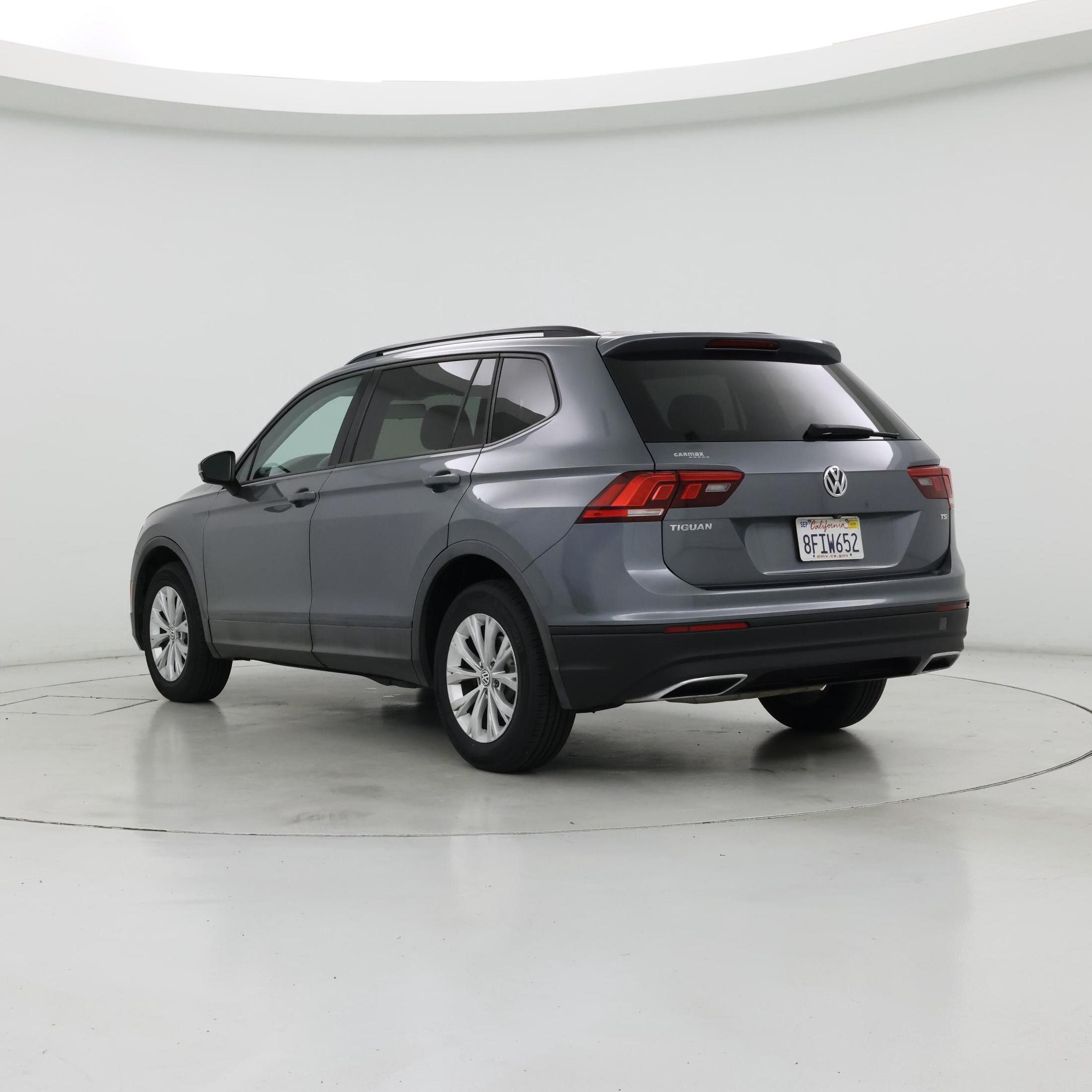 Thumbnail: 2018 Volkswagen Tiguan - 2