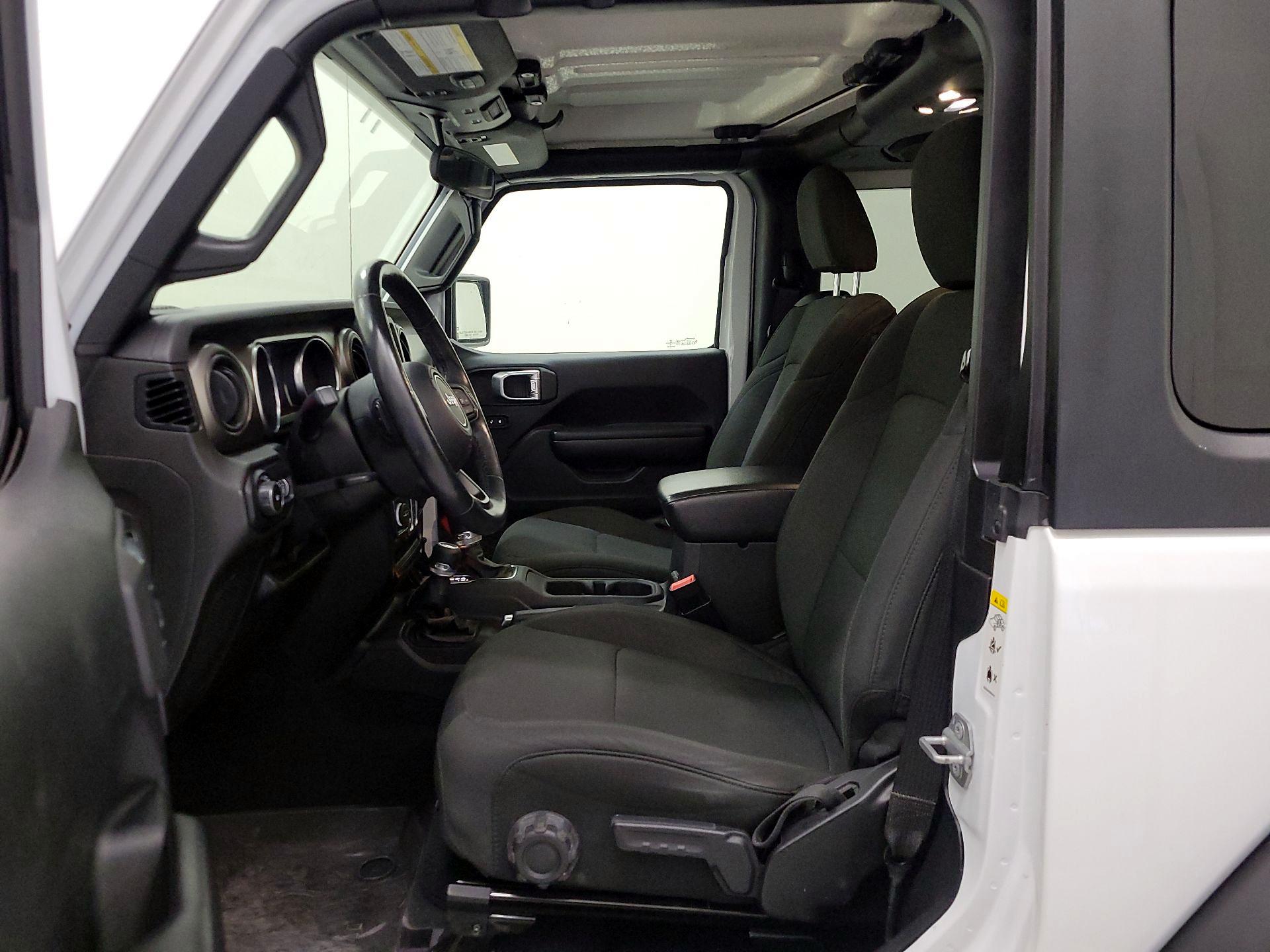 Thumbnail: 2020 Jeep Wrangler - 11