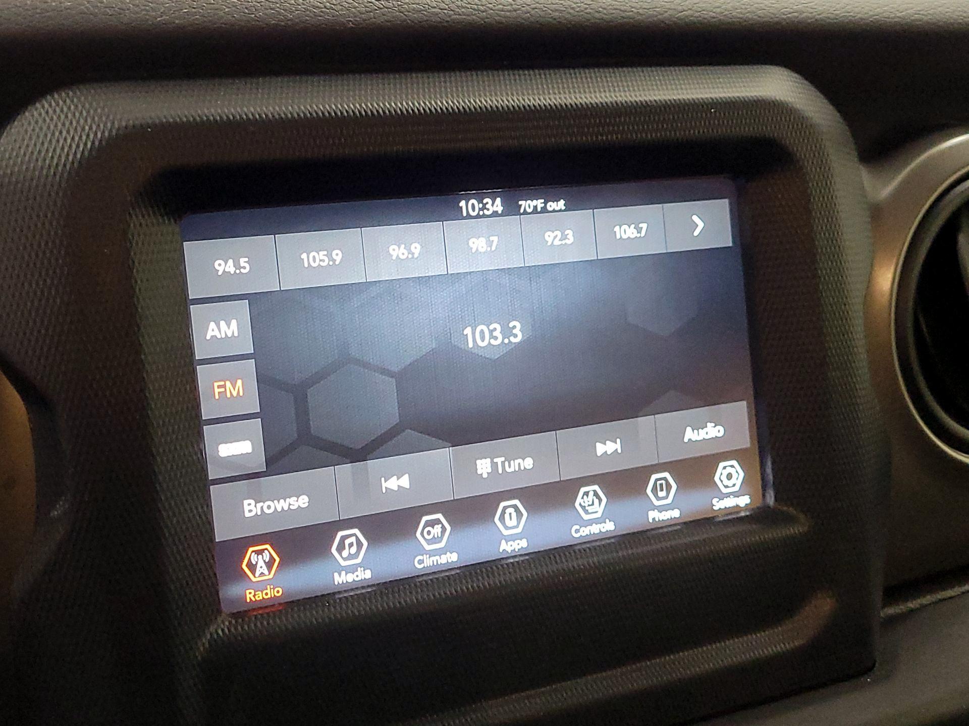 Thumbnail: 2020 Jeep Wrangler - 15