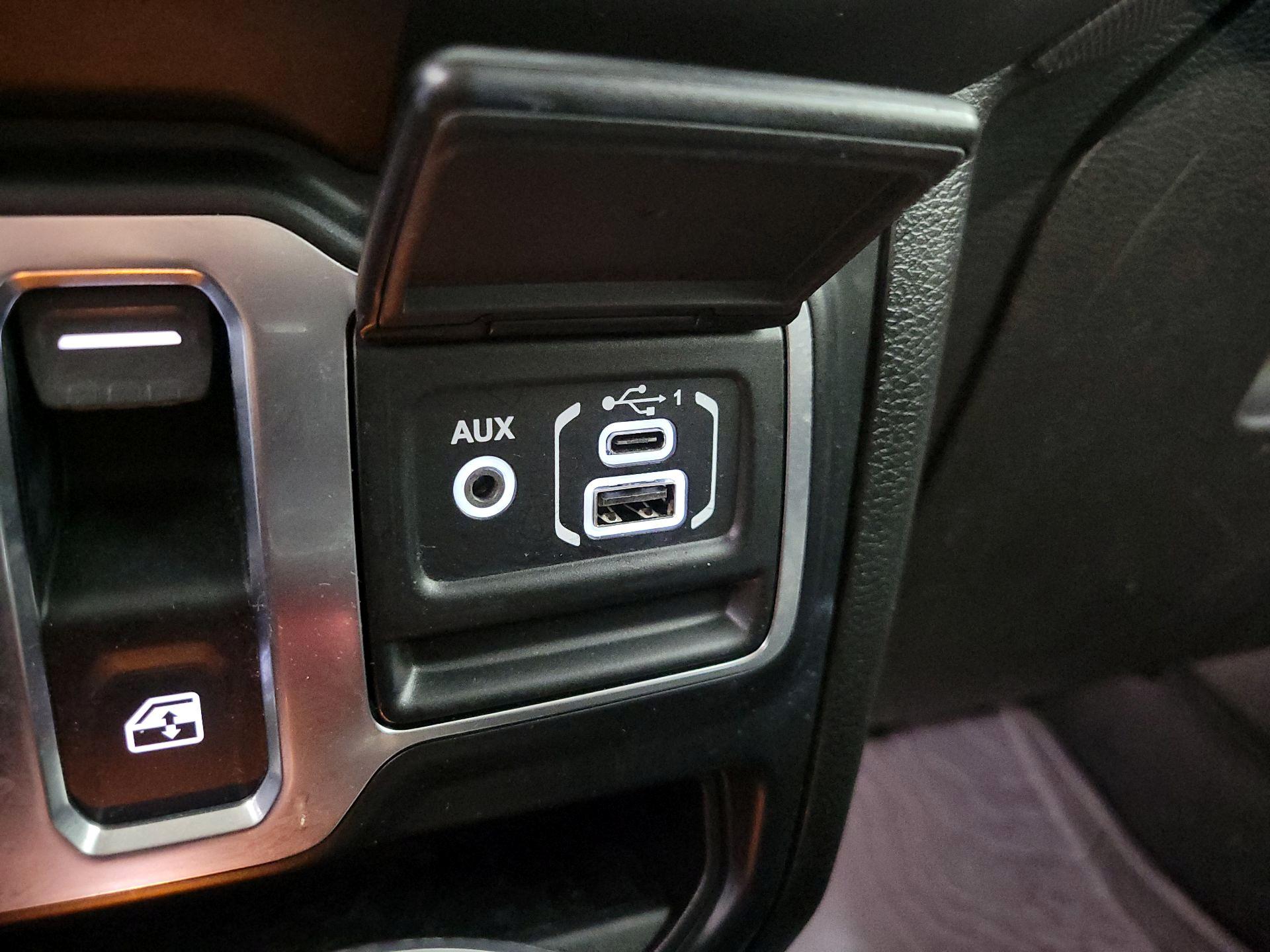 Thumbnail: 2020 Jeep Wrangler - 18