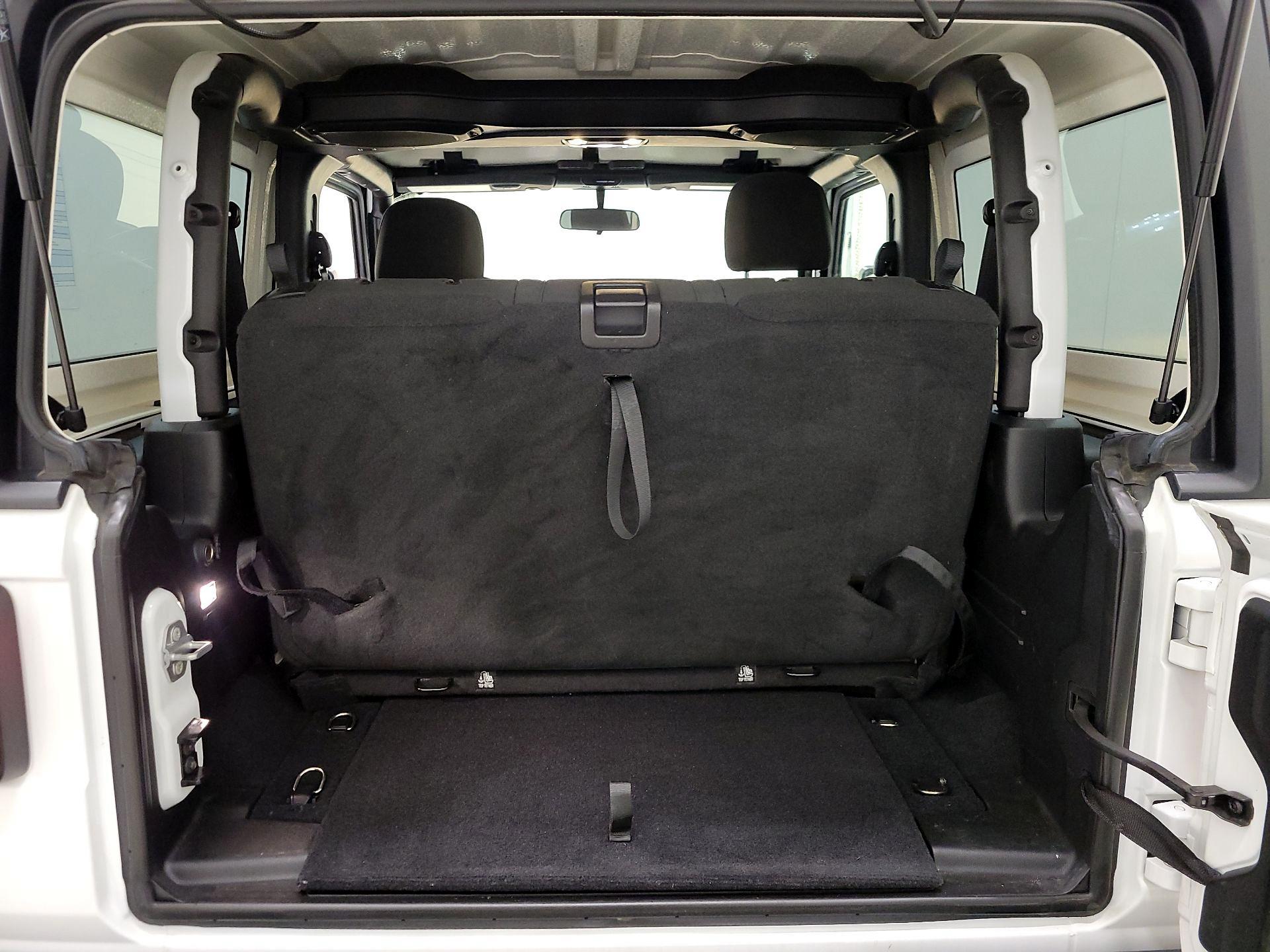 Thumbnail: 2020 Jeep Wrangler - 20