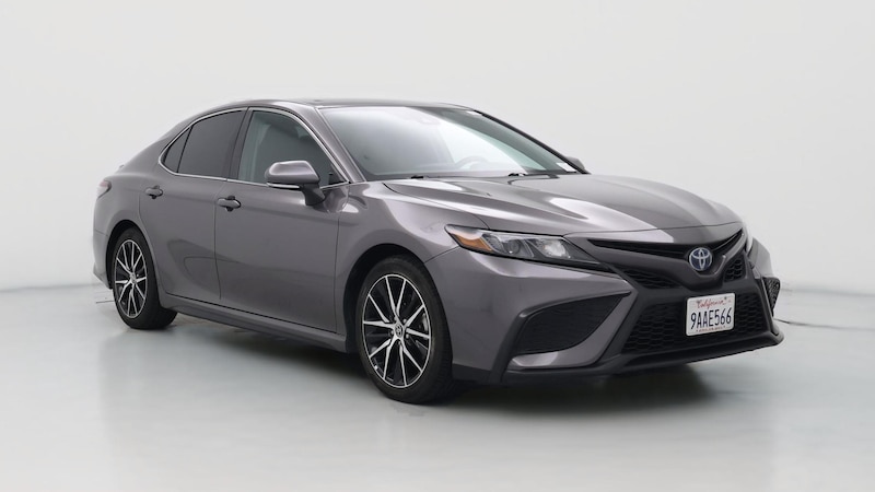 2022 Toyota Camry SE Hero Image