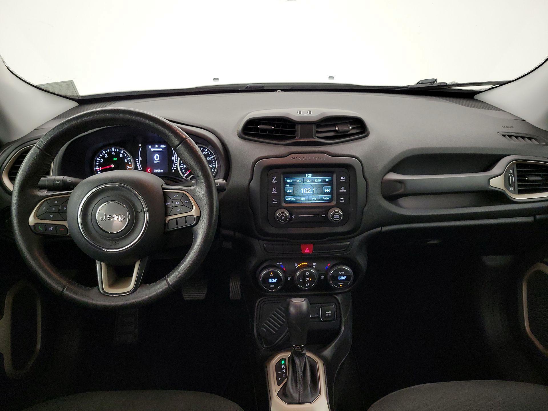 Thumbnail: 2015 Jeep Renegade - 9