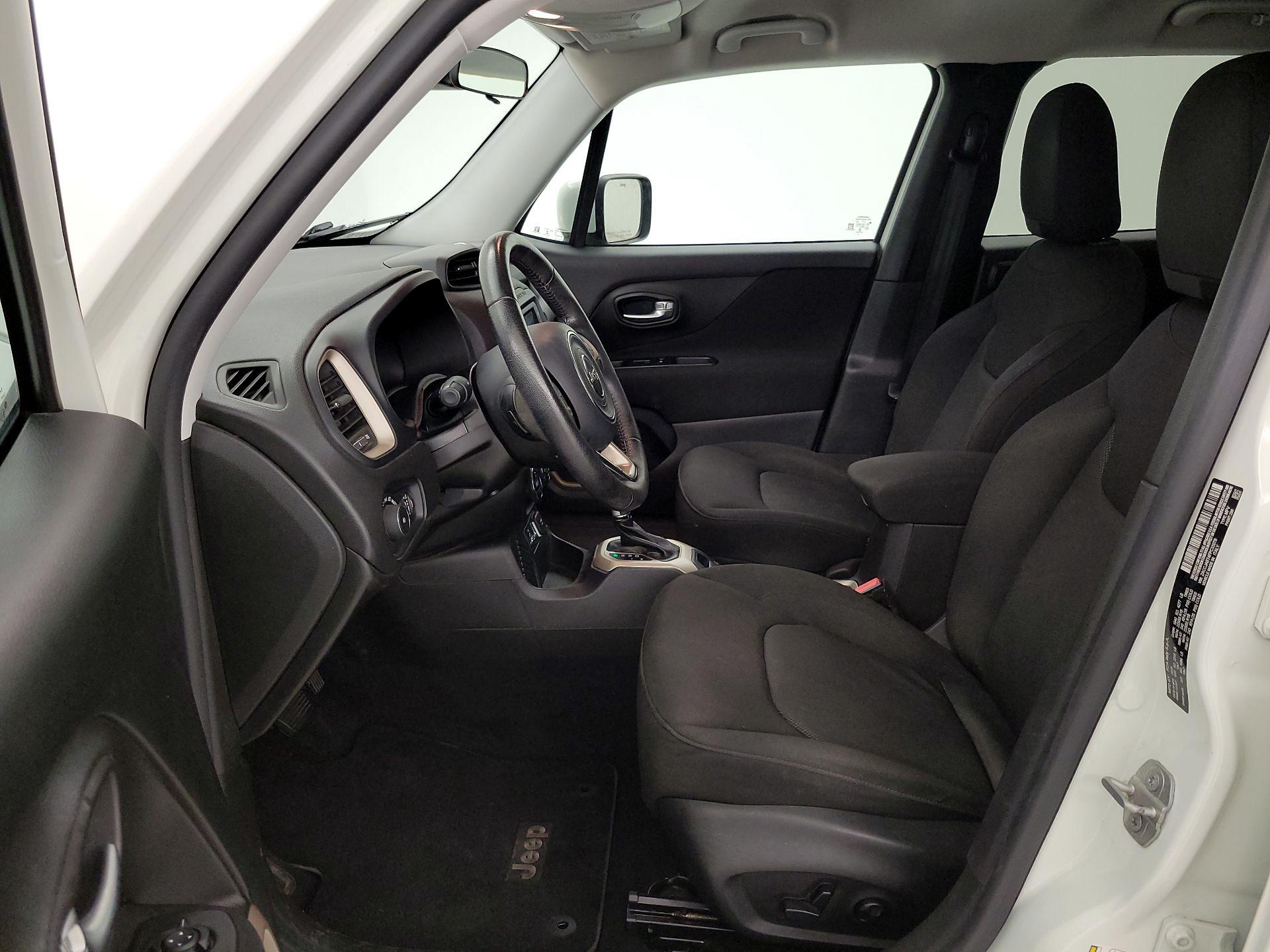 Thumbnail: 2015 Jeep Renegade - 11