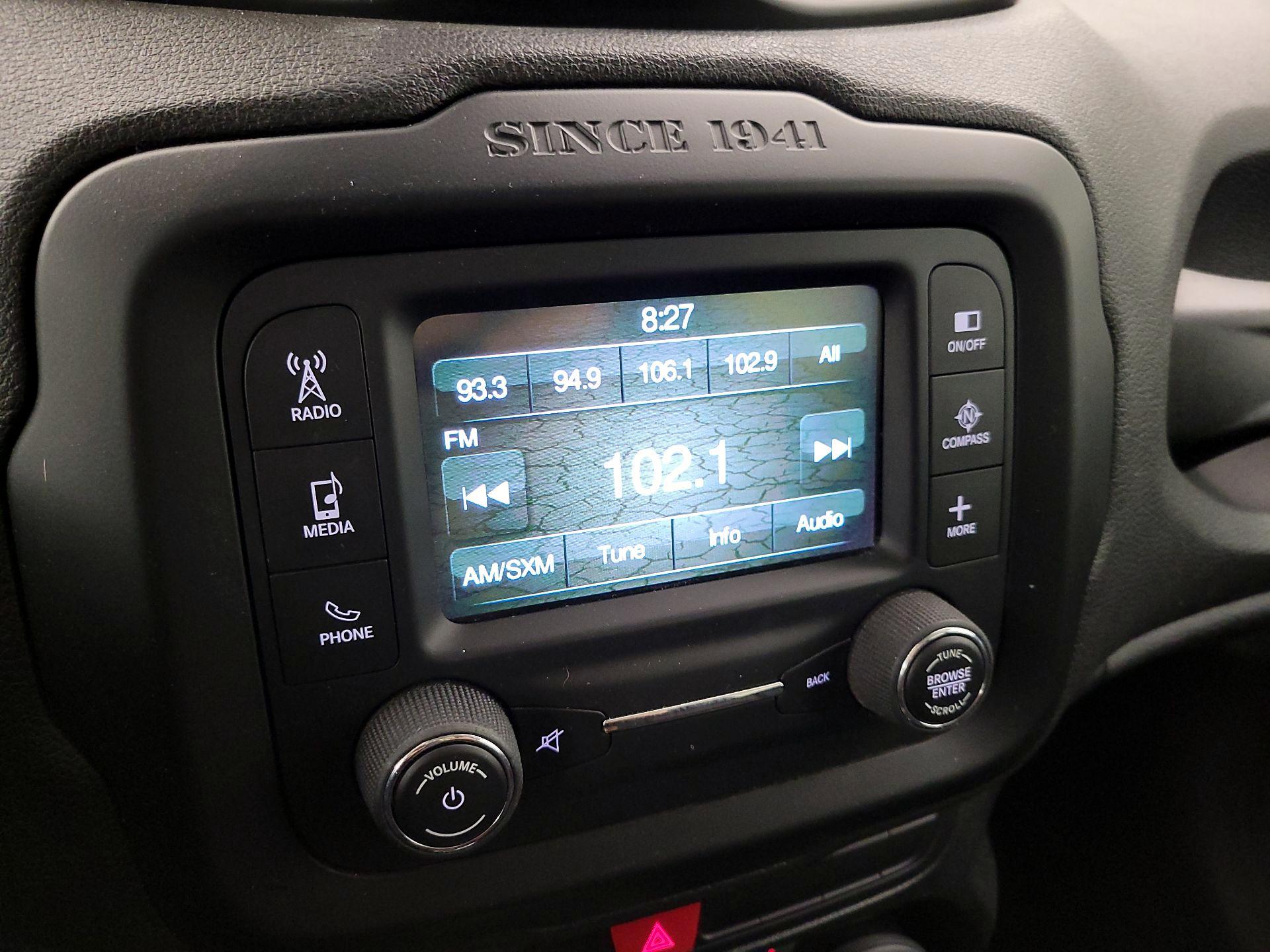Thumbnail: 2015 Jeep Renegade - 15
