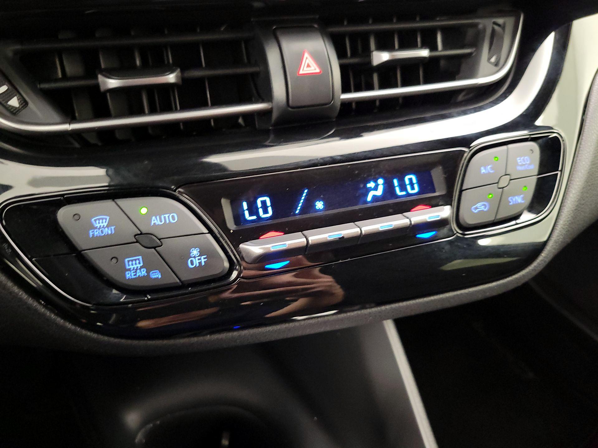 Thumbnail: 2019 Toyota C-HR - 16