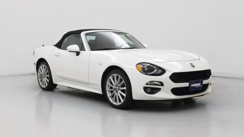 2017 Fiat 124 Spider Lusso Hero Image