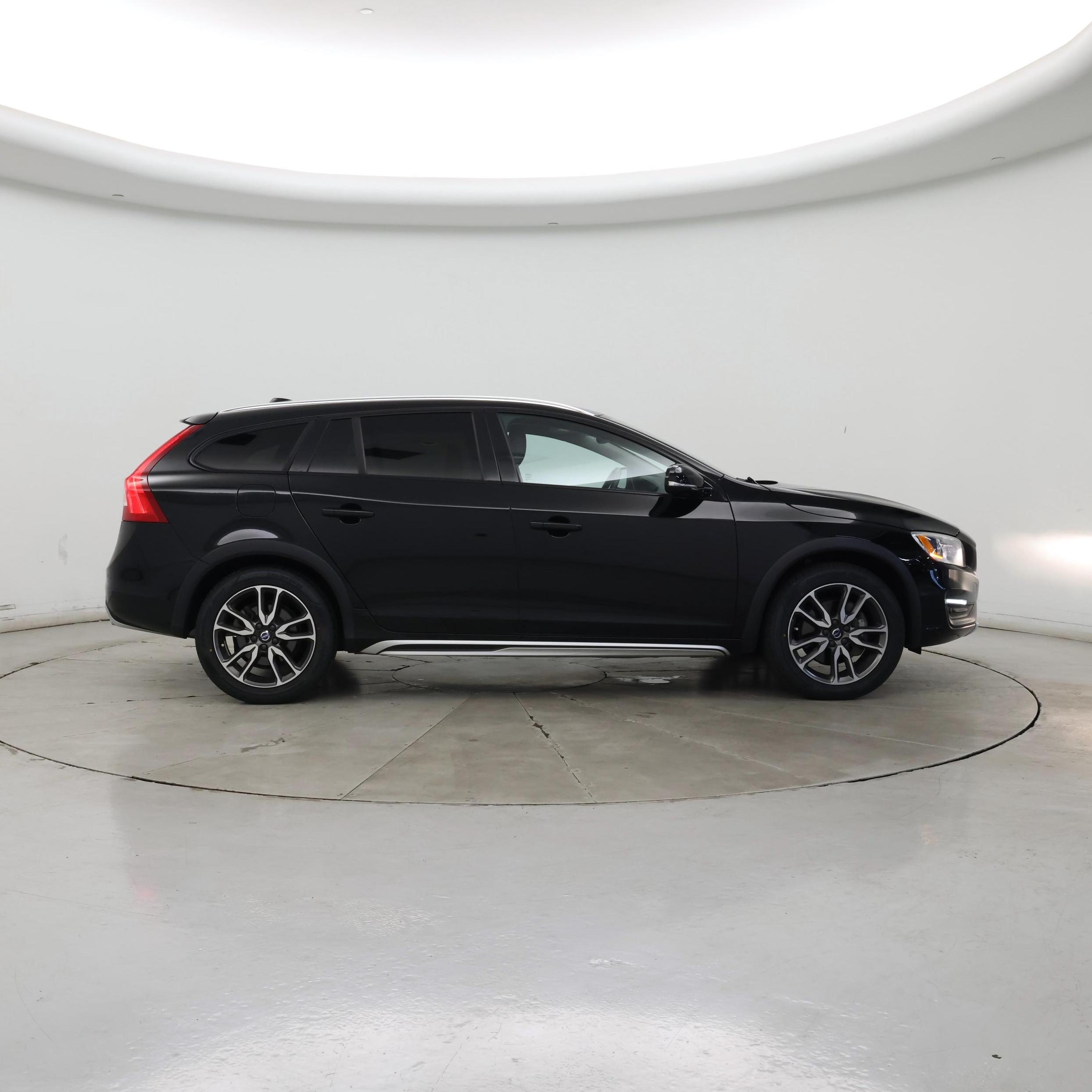 Thumbnail: 2016 Volvo S60 - 7