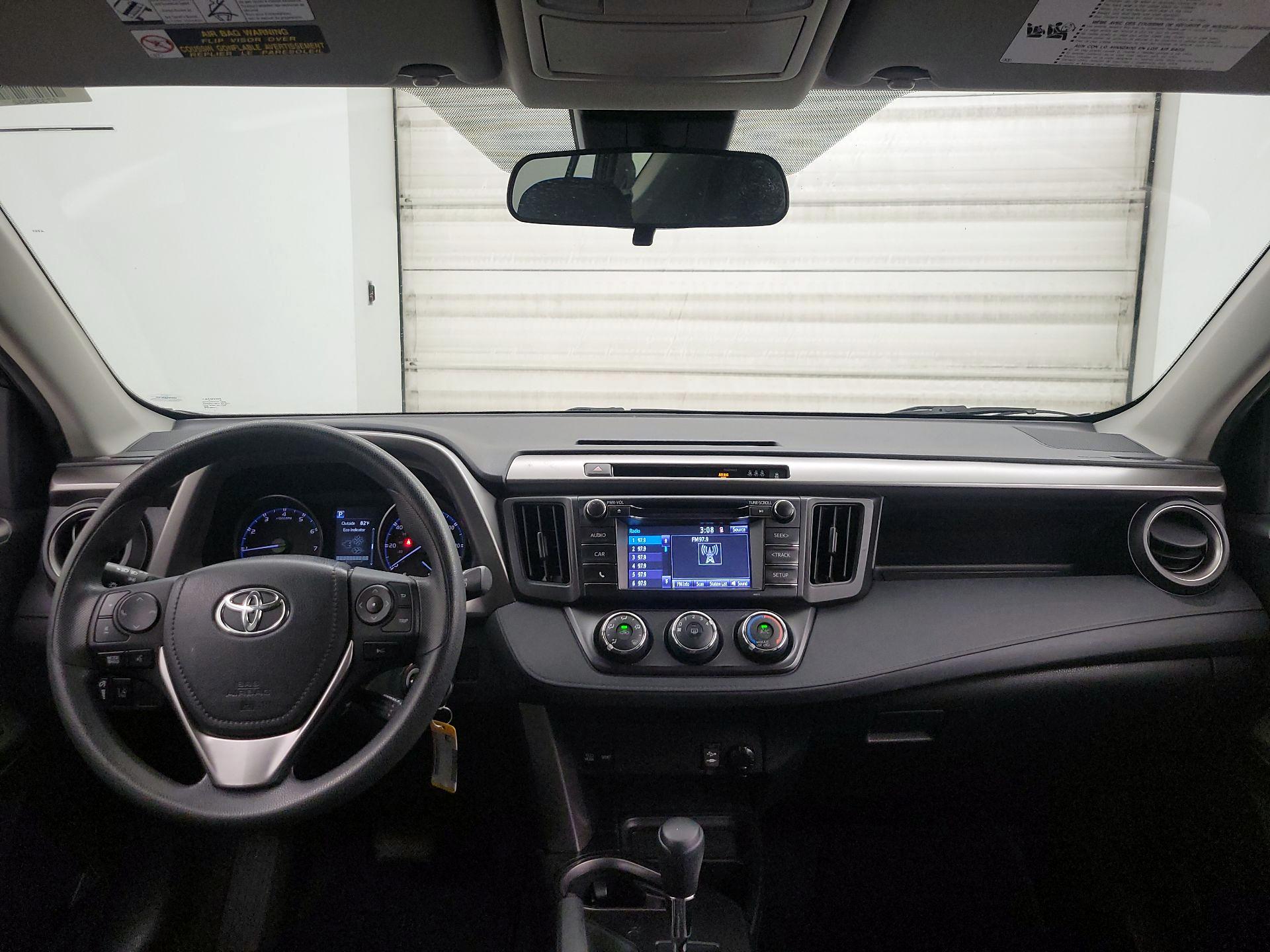 Thumbnail: 2018 Toyota RAV4 - 9