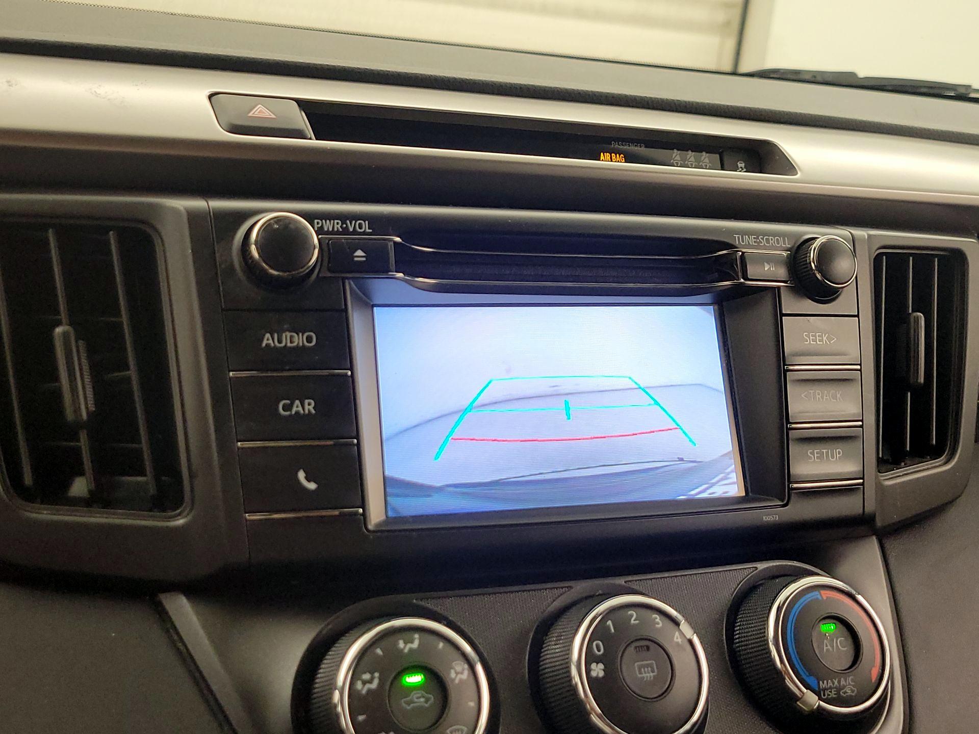 Thumbnail: 2018 Toyota RAV4 - 14