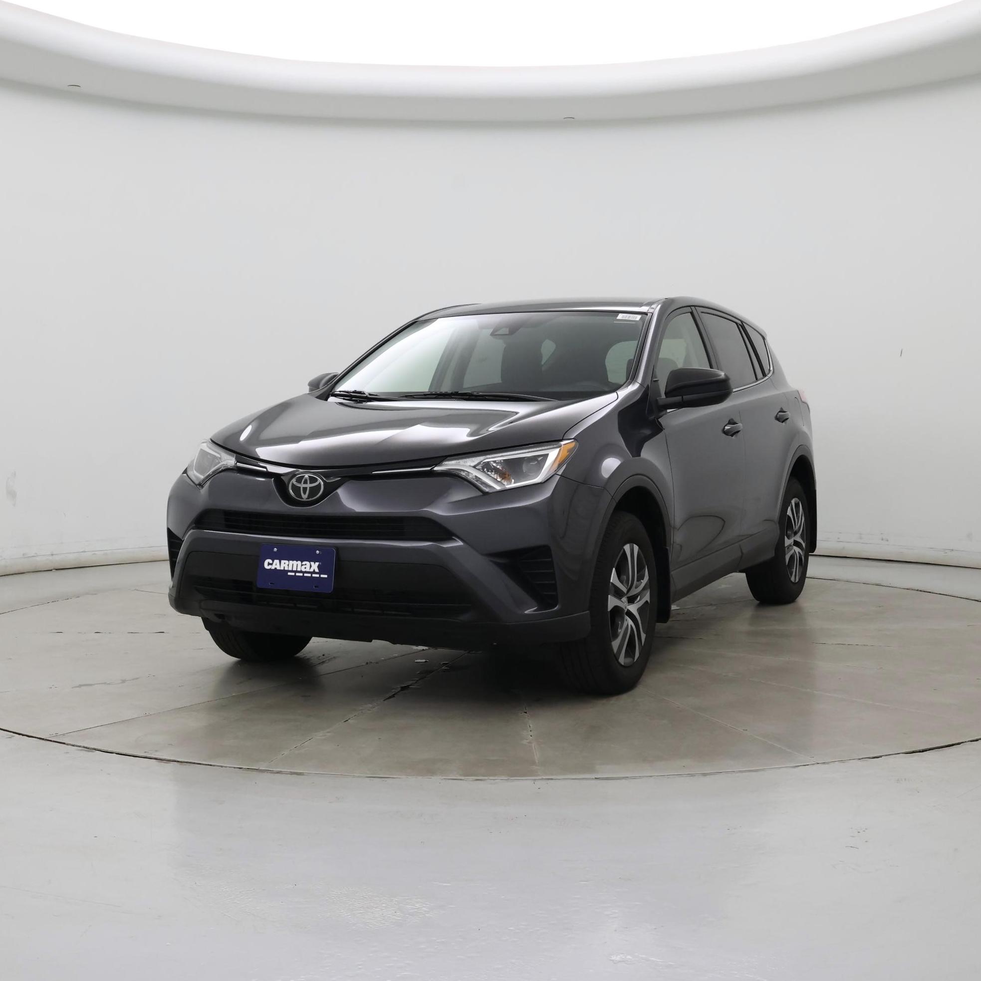 Thumbnail: 2018 Toyota RAV4 - 4