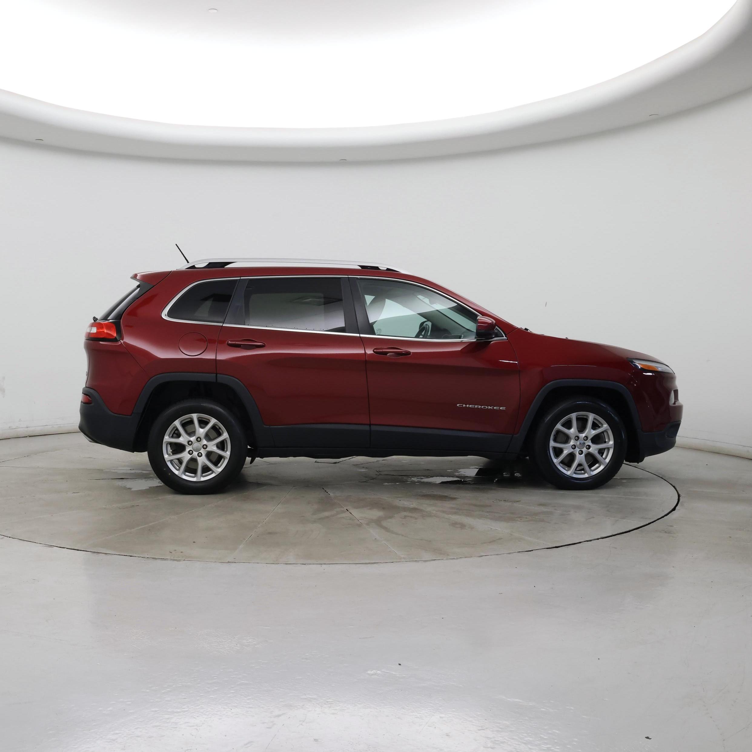 Thumbnail: 2016 Jeep Cherokee - 7