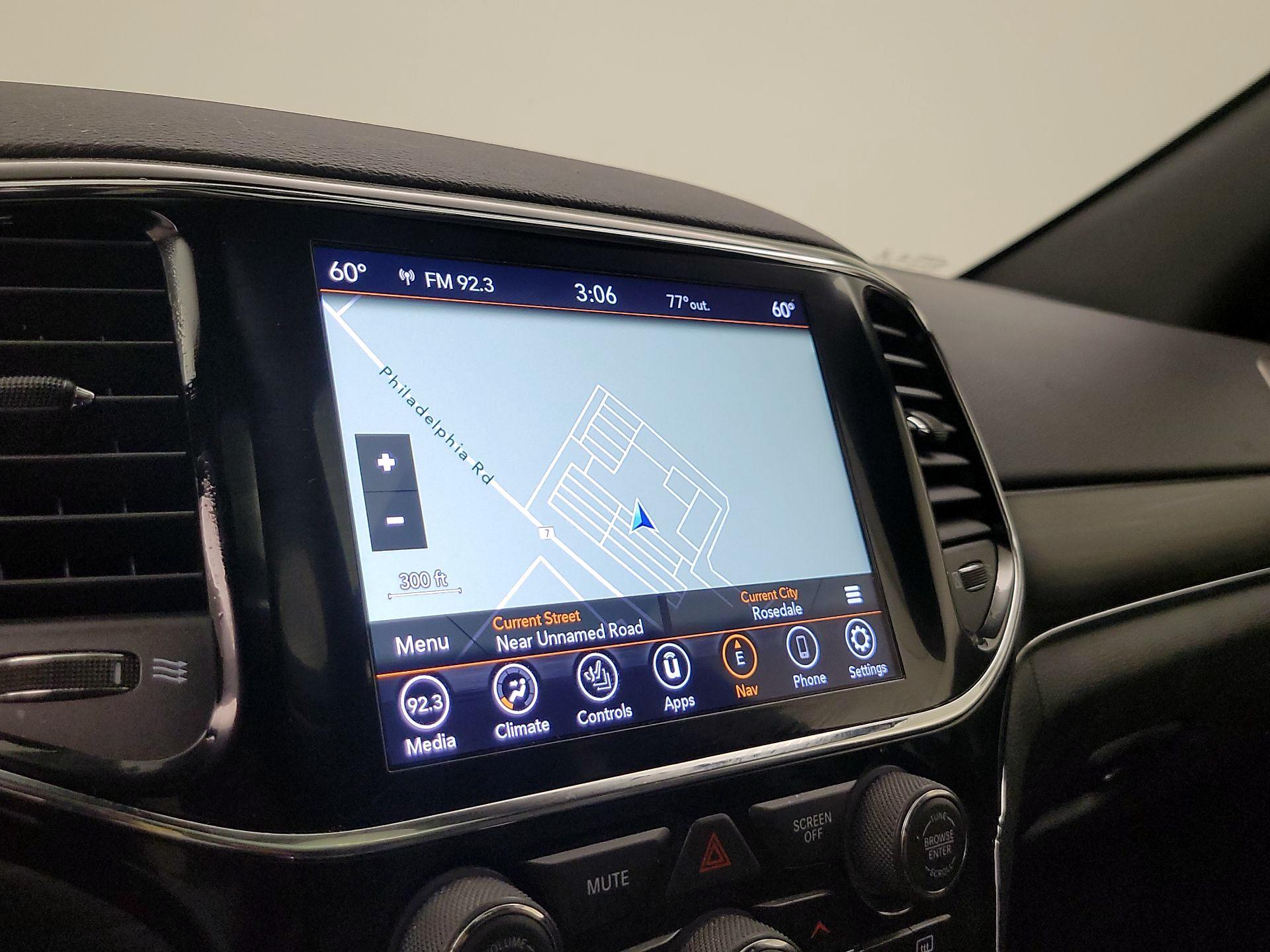 Thumbnail: 2020 Jeep Grand Cherokee - 14