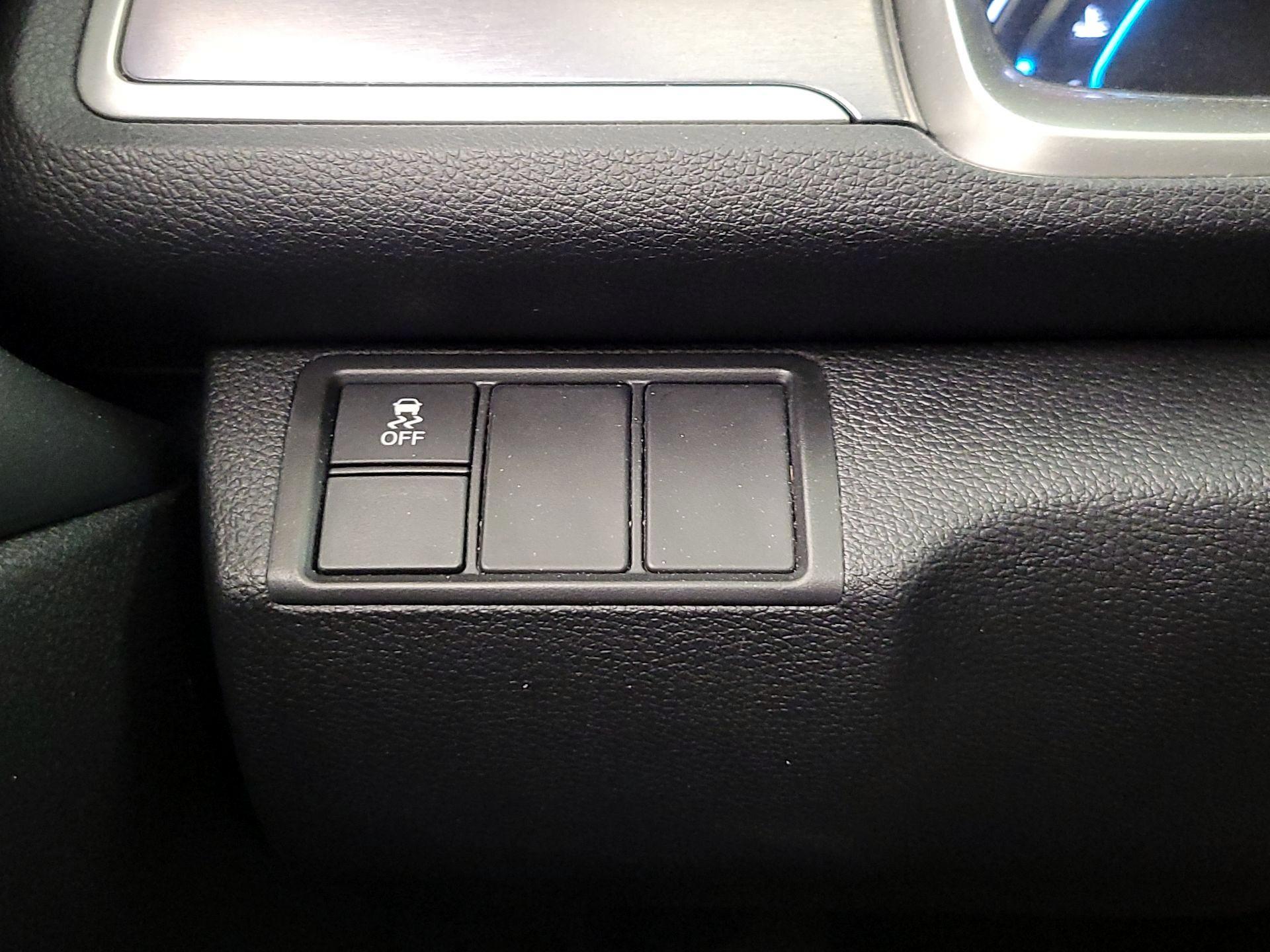 Thumbnail: 2016 Honda Civic - 13