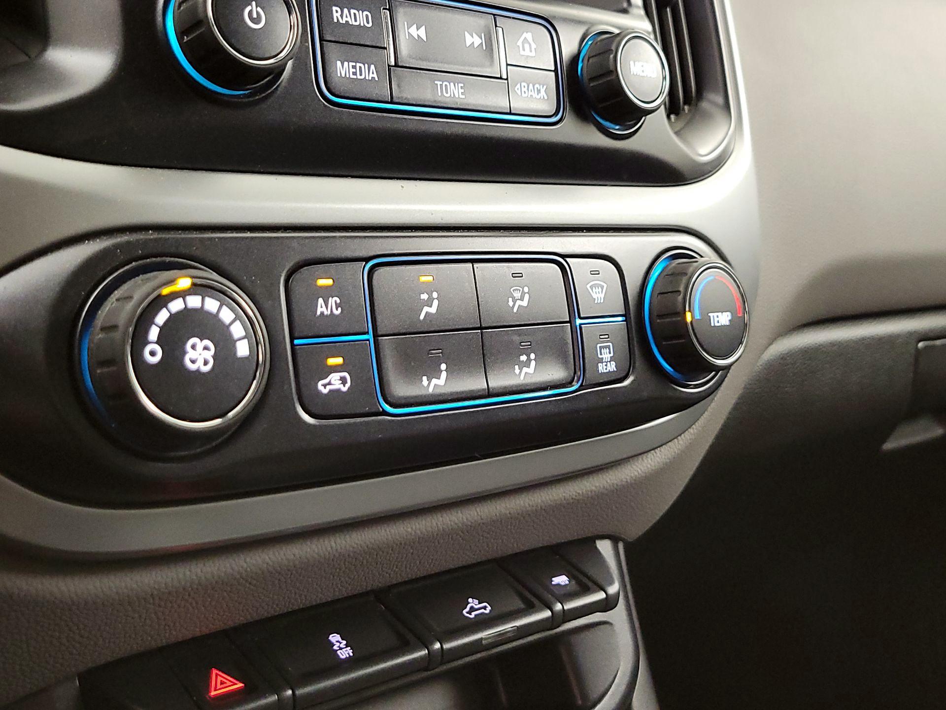 Thumbnail: 2016 Chevrolet Colorado - 16