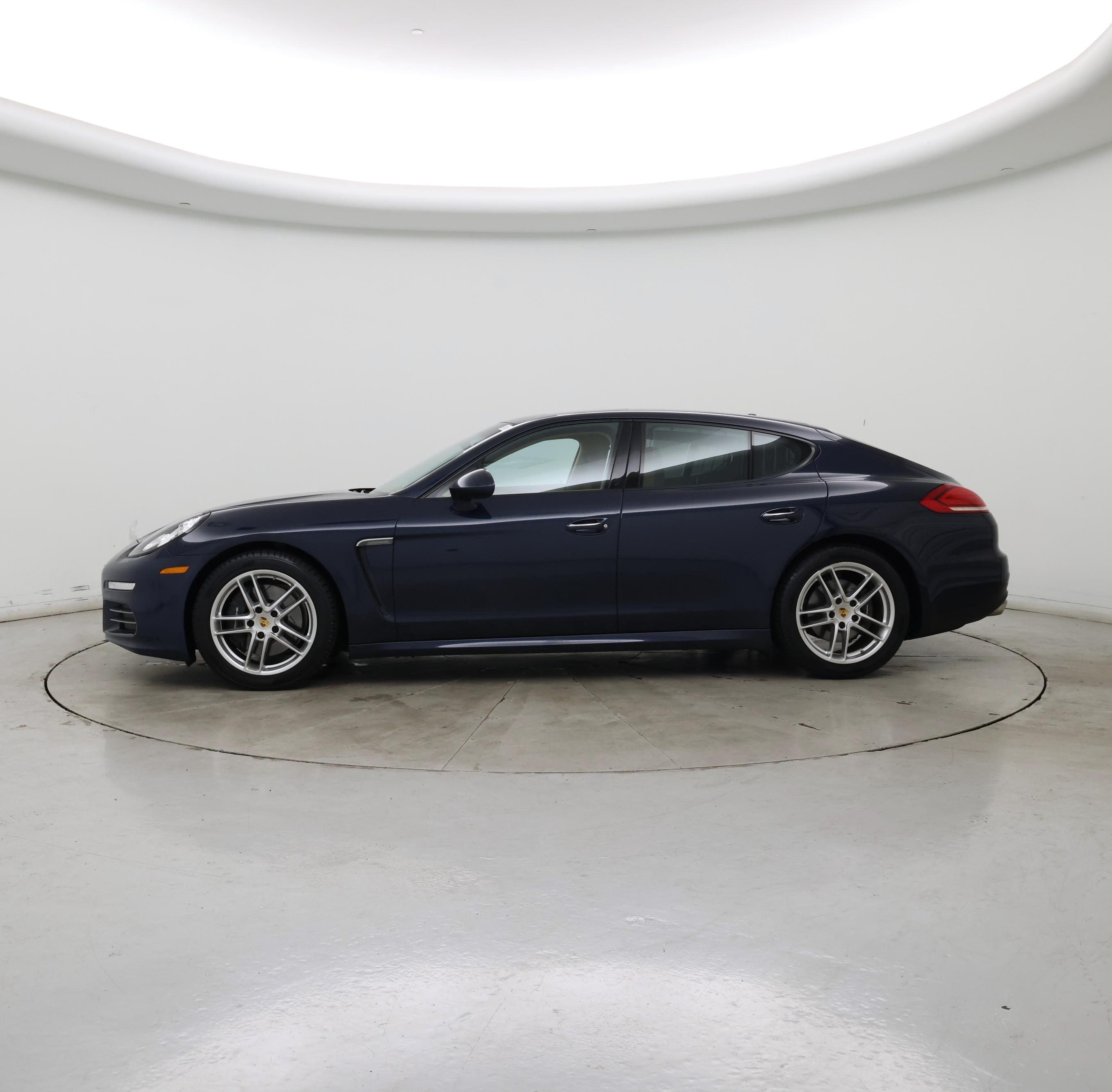 Thumbnail: 2015 Porsche Panamera - 3